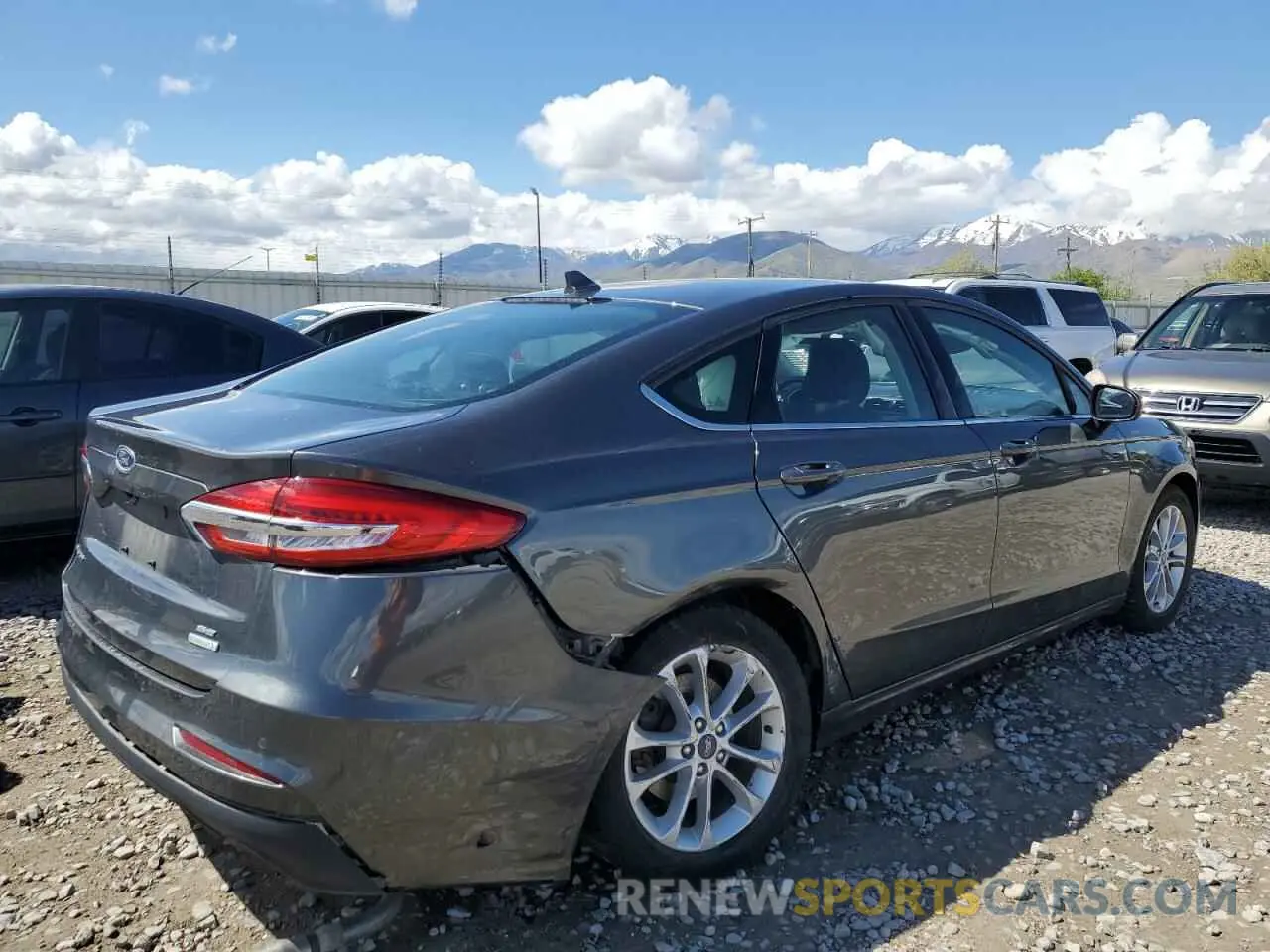 3 Photograph of a damaged car 3FA6P0HD8KR283978 FORD FUSION 2019