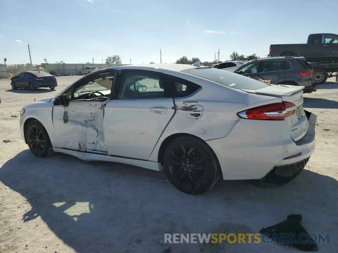 2 Photograph of a damaged car 3FA6P0HD8KR285861 FORD FUSION 2019