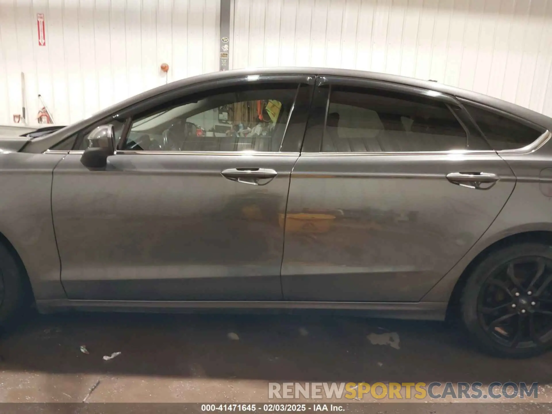 14 Photograph of a damaged car 3FA6P0HD9KR103813 FORD FUSION 2019