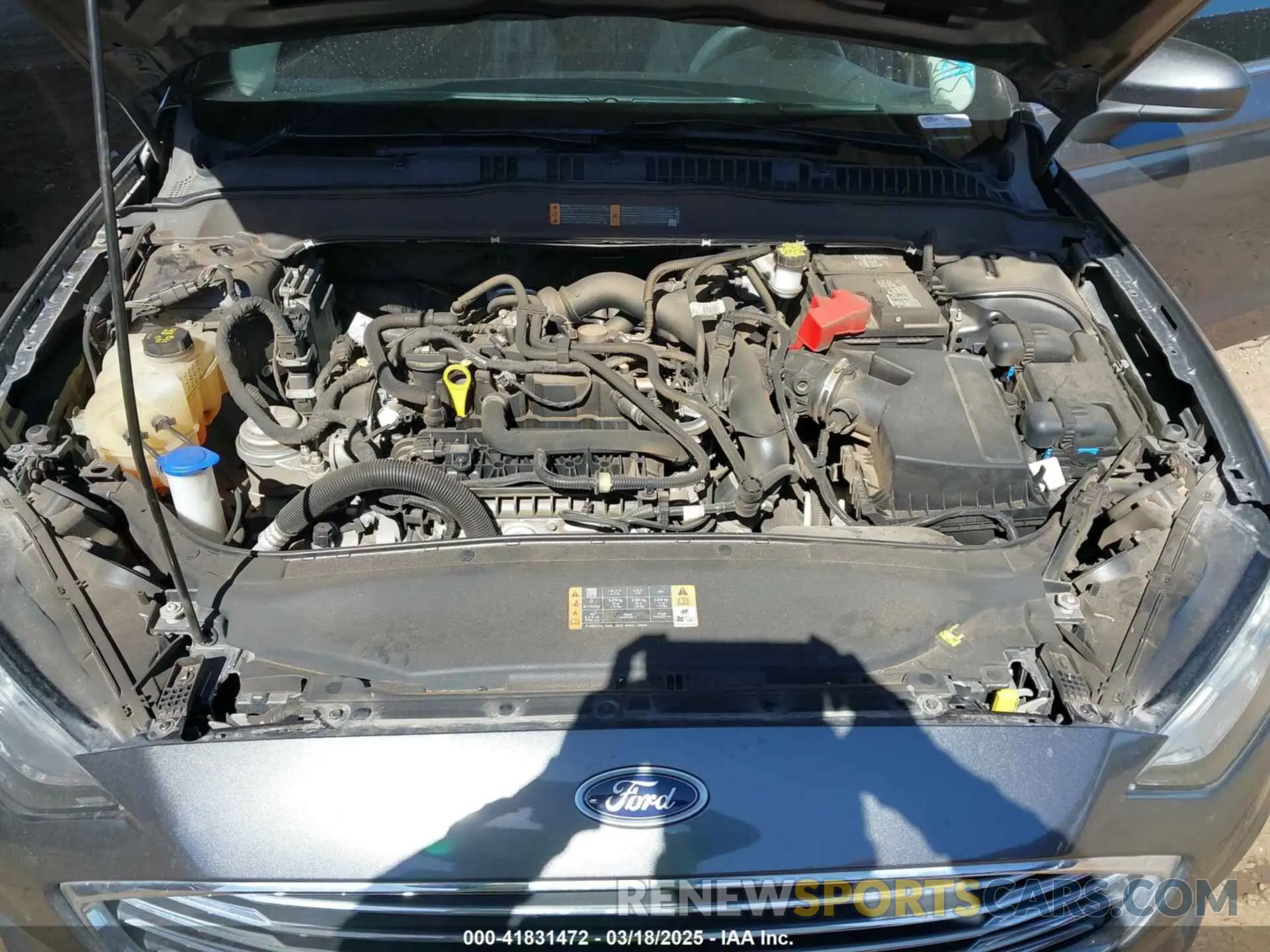 10 Photograph of a damaged car 3FA6P0HD9KR104024 FORD FUSION 2019