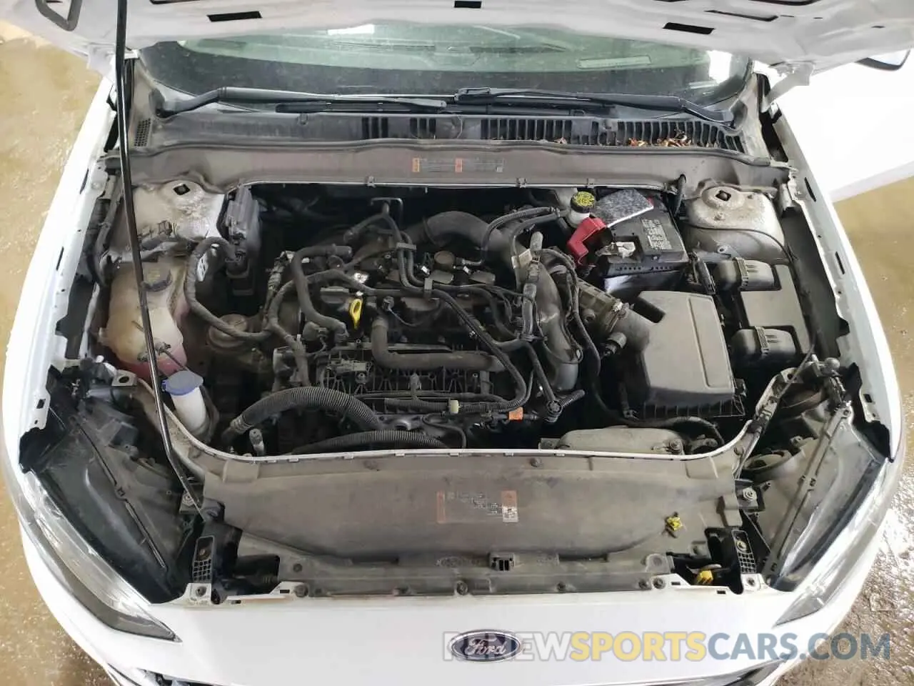 11 Photograph of a damaged car 3FA6P0HD9KR128968 FORD FUSION 2019