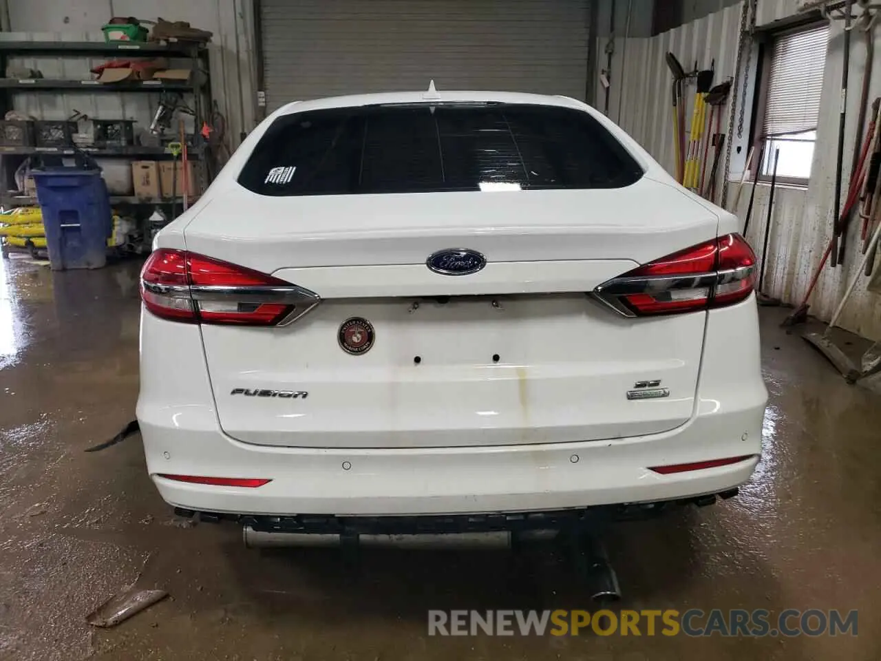 6 Photograph of a damaged car 3FA6P0HD9KR128968 FORD FUSION 2019