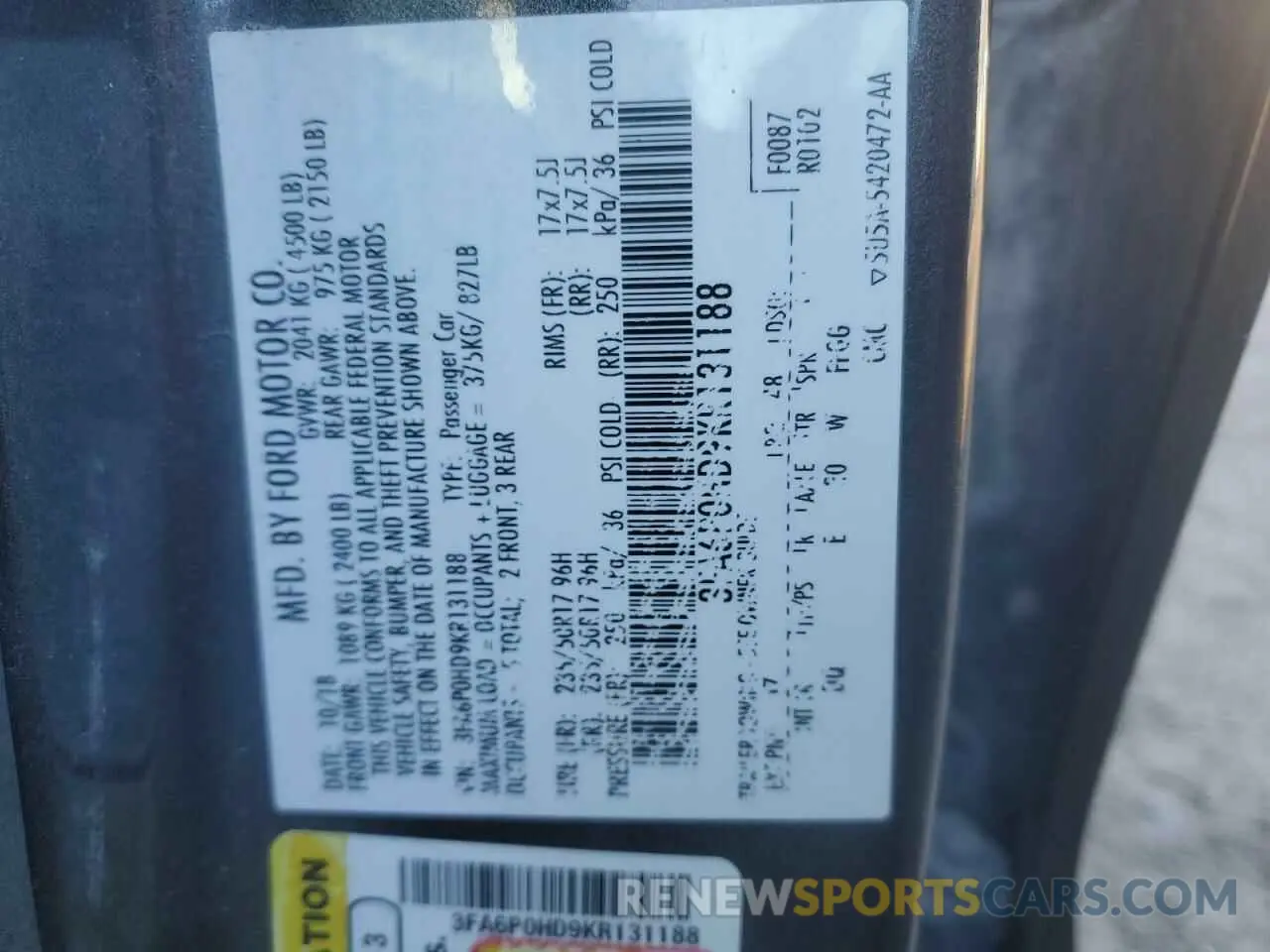 12 Photograph of a damaged car 3FA6P0HD9KR131188 FORD FUSION 2019