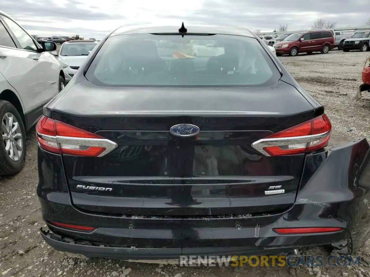 6 Photograph of a damaged car 3FA6P0HD9KR142918 FORD FUSION 2019