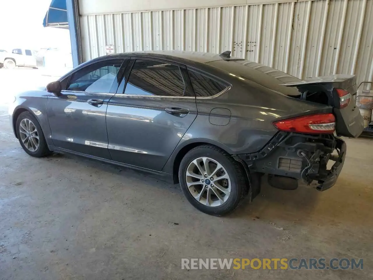 2 Photograph of a damaged car 3FA6P0HD9KR148217 FORD FUSION 2019
