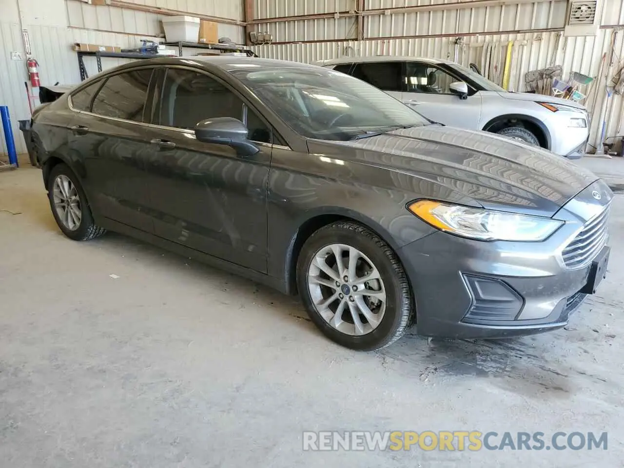 4 Photograph of a damaged car 3FA6P0HD9KR148217 FORD FUSION 2019