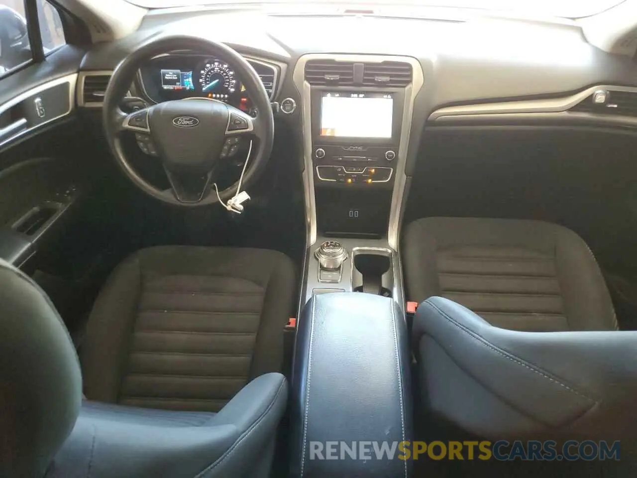 8 Photograph of a damaged car 3FA6P0HD9KR148217 FORD FUSION 2019