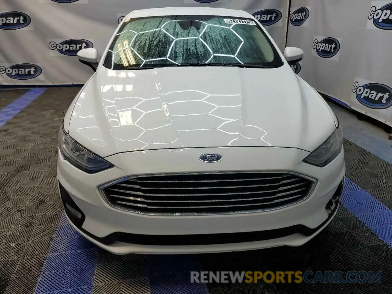 5 Photograph of a damaged car 3FA6P0HD9KR160433 FORD FUSION 2019