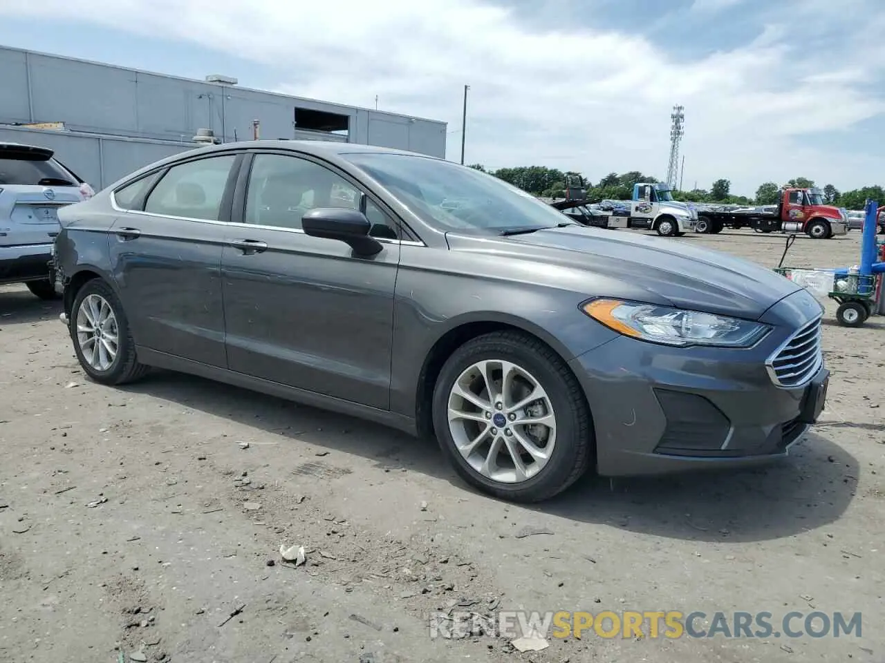 4 Photograph of a damaged car 3FA6P0HD9KR163106 FORD FUSION 2019