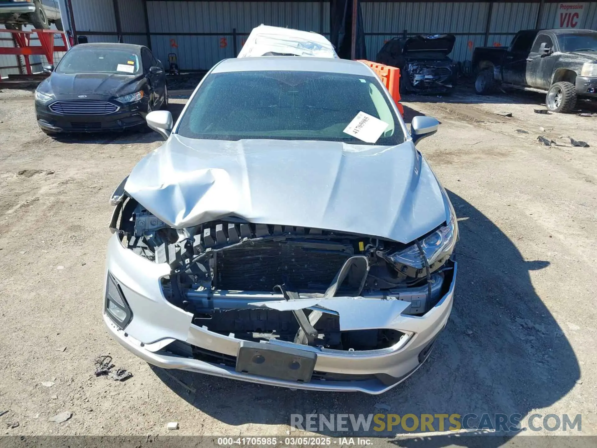13 Photograph of a damaged car 3FA6P0HD9KR172372 FORD FUSION 2019