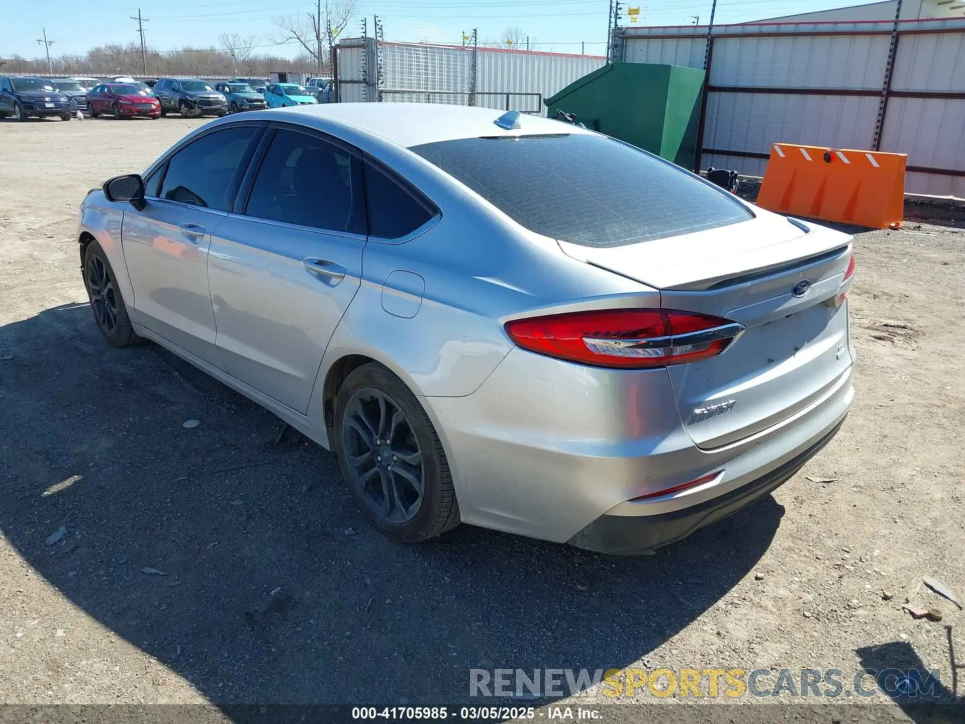 3 Photograph of a damaged car 3FA6P0HD9KR172372 FORD FUSION 2019