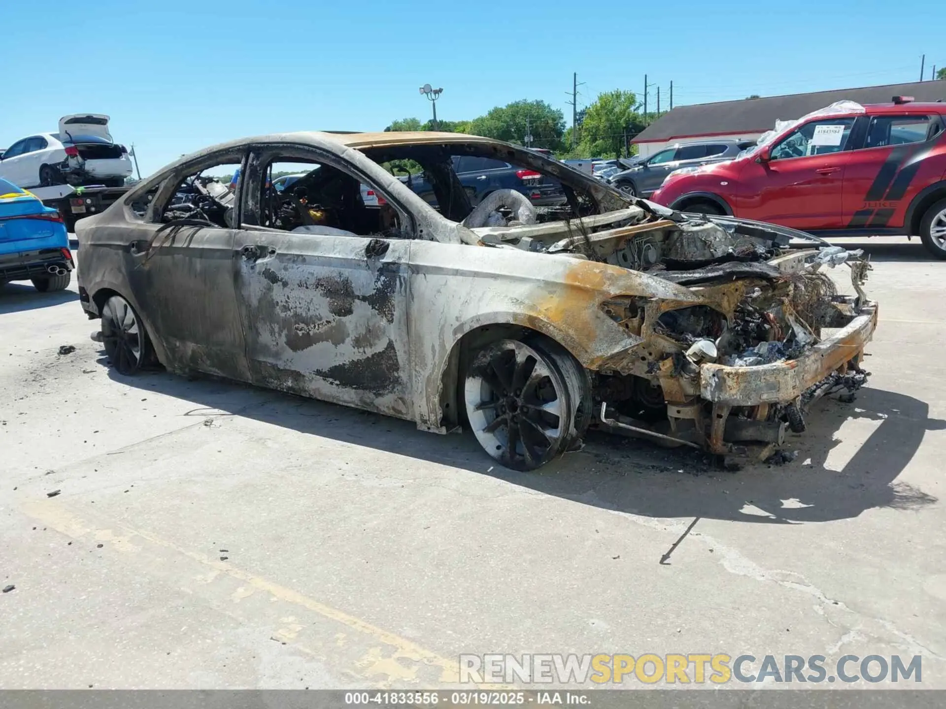 1 Photograph of a damaged car 3FA6P0HD9KR193819 FORD FUSION 2019