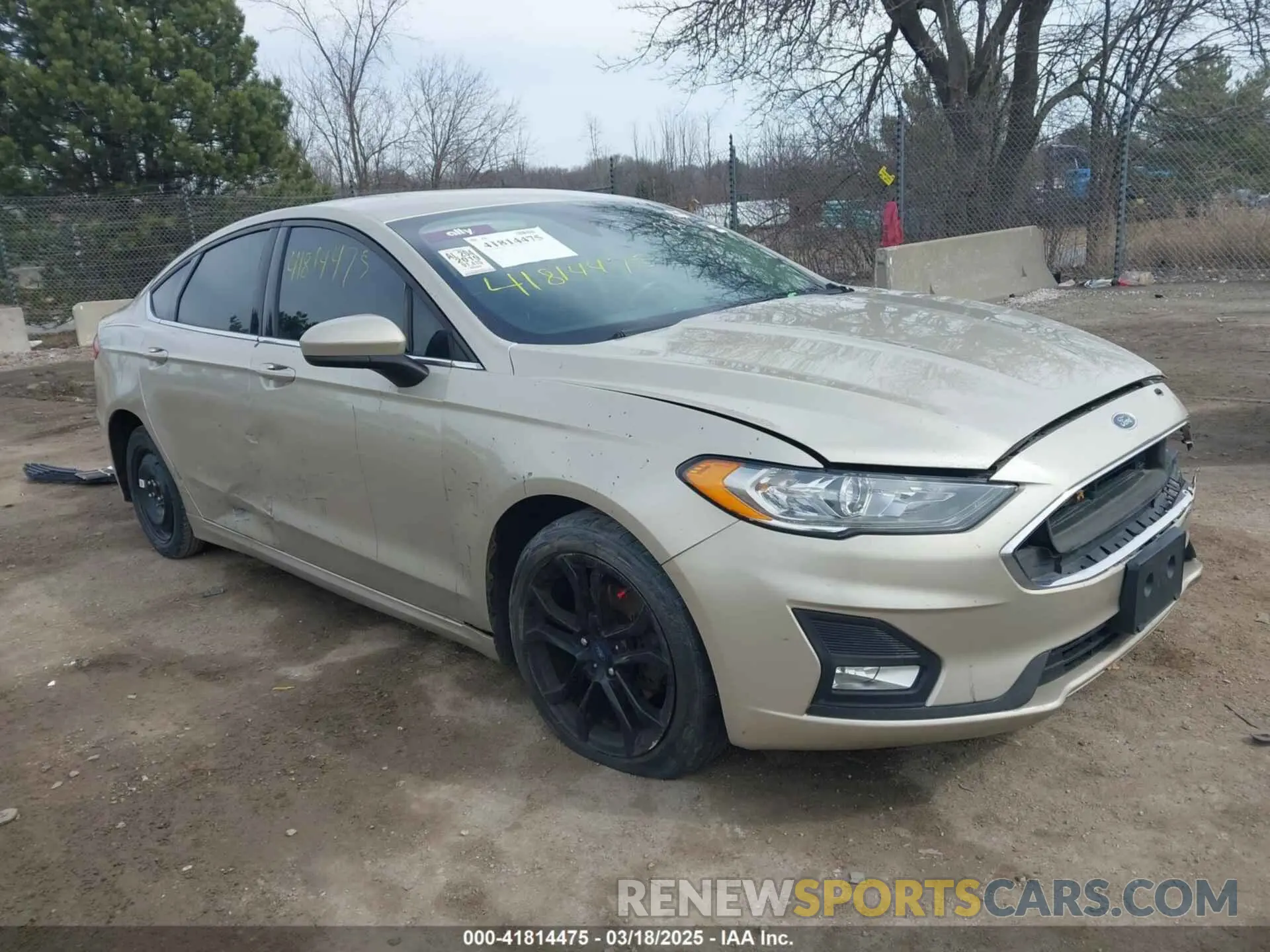 1 Photograph of a damaged car 3FA6P0HD9KR232182 FORD FUSION 2019
