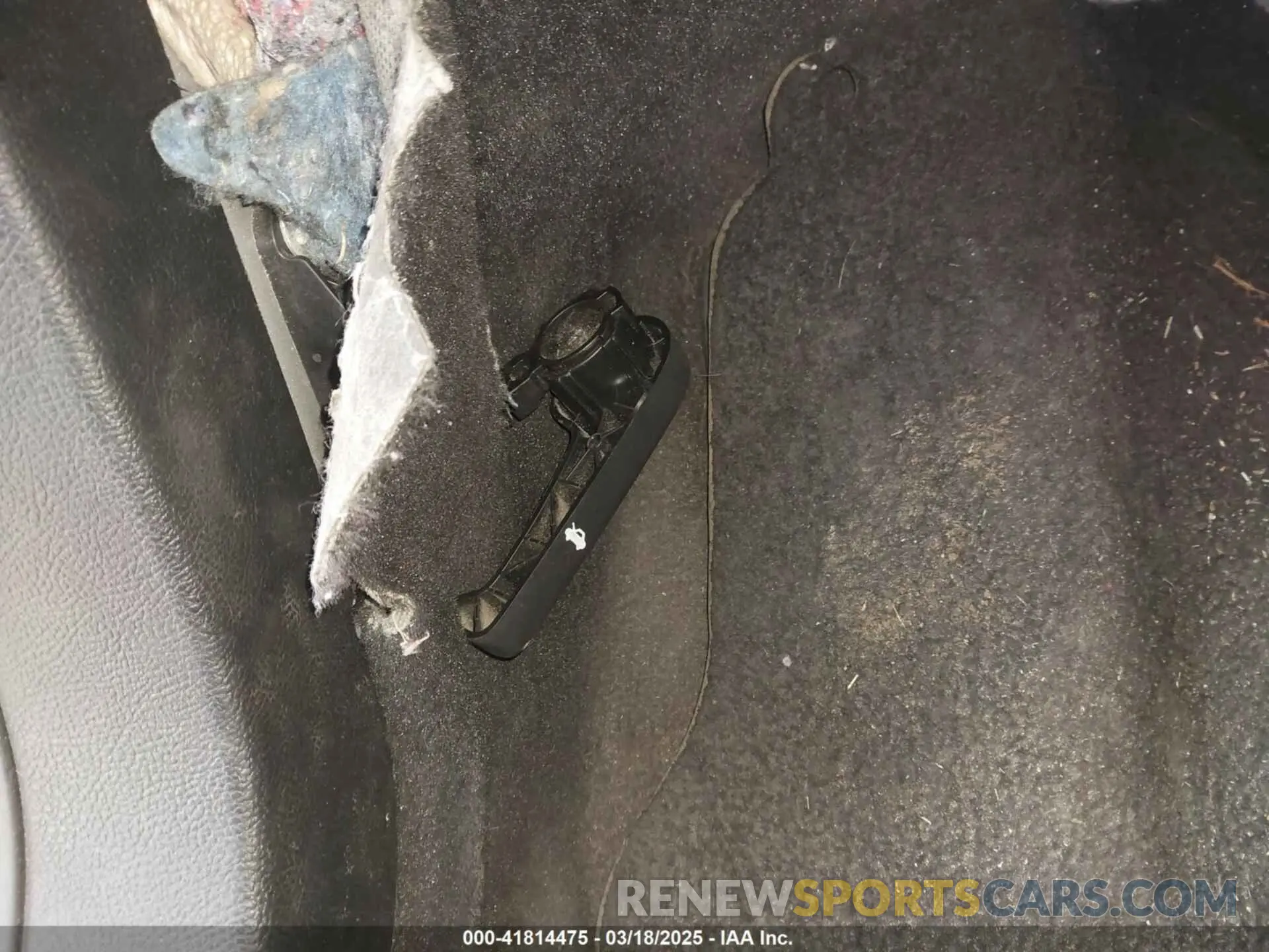 21 Photograph of a damaged car 3FA6P0HD9KR232182 FORD FUSION 2019