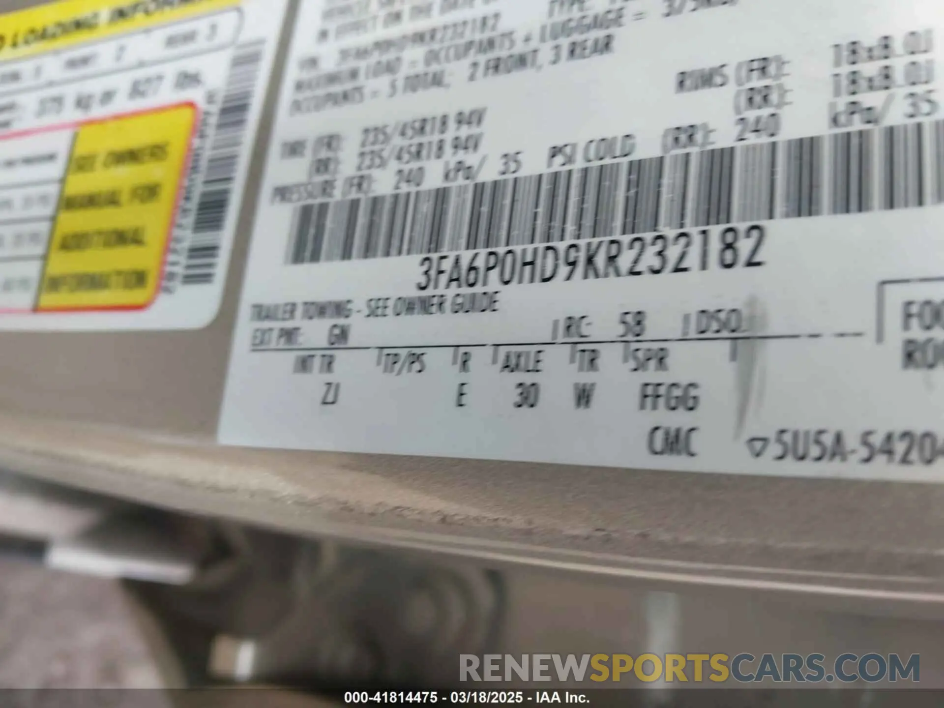 9 Photograph of a damaged car 3FA6P0HD9KR232182 FORD FUSION 2019