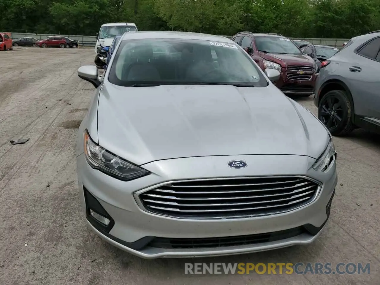 5 Photograph of a damaged car 3FA6P0HD9KR239830 FORD FUSION 2019