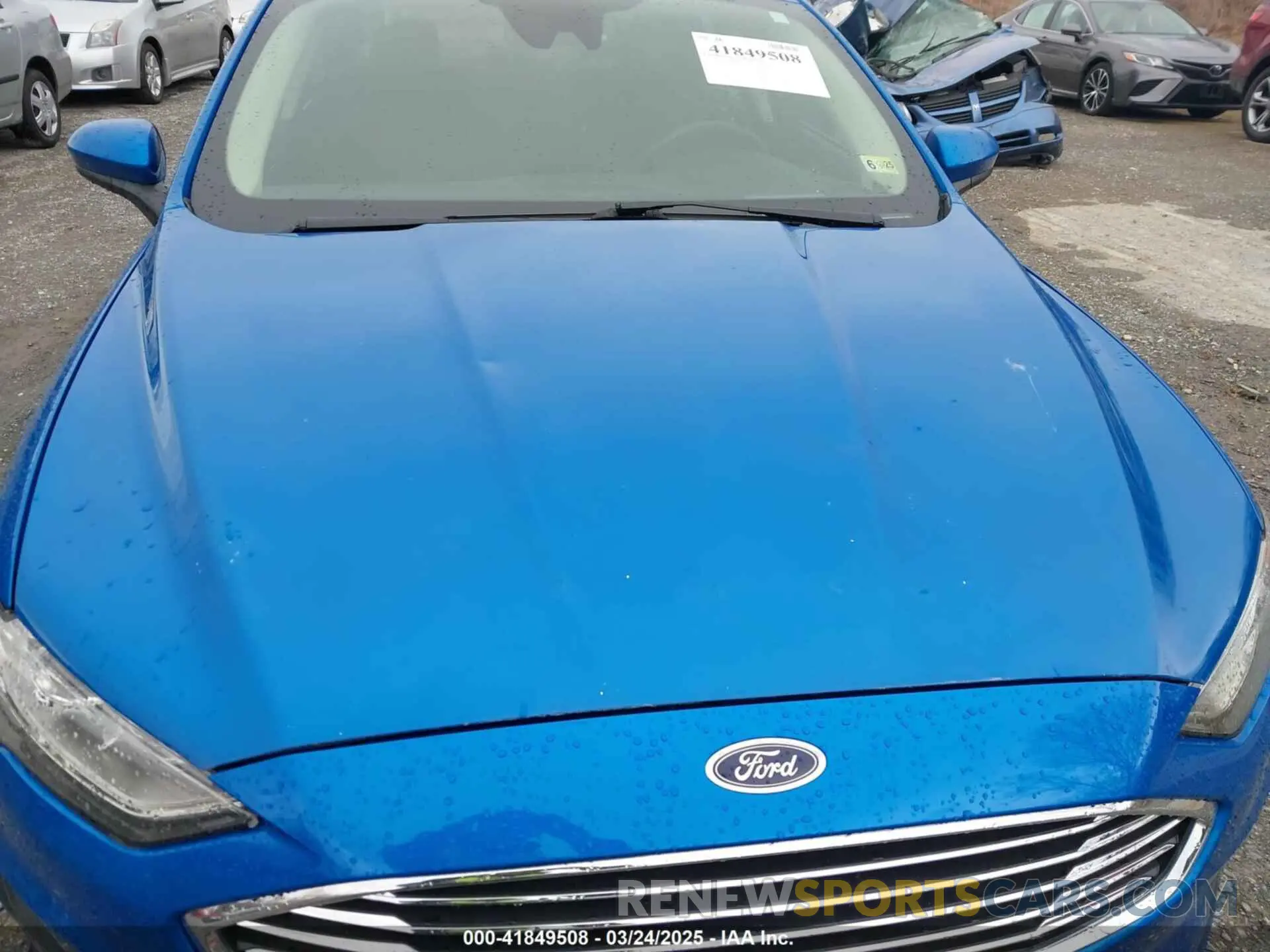 17 Photograph of a damaged car 3FA6P0HDXKR102508 FORD FUSION 2019