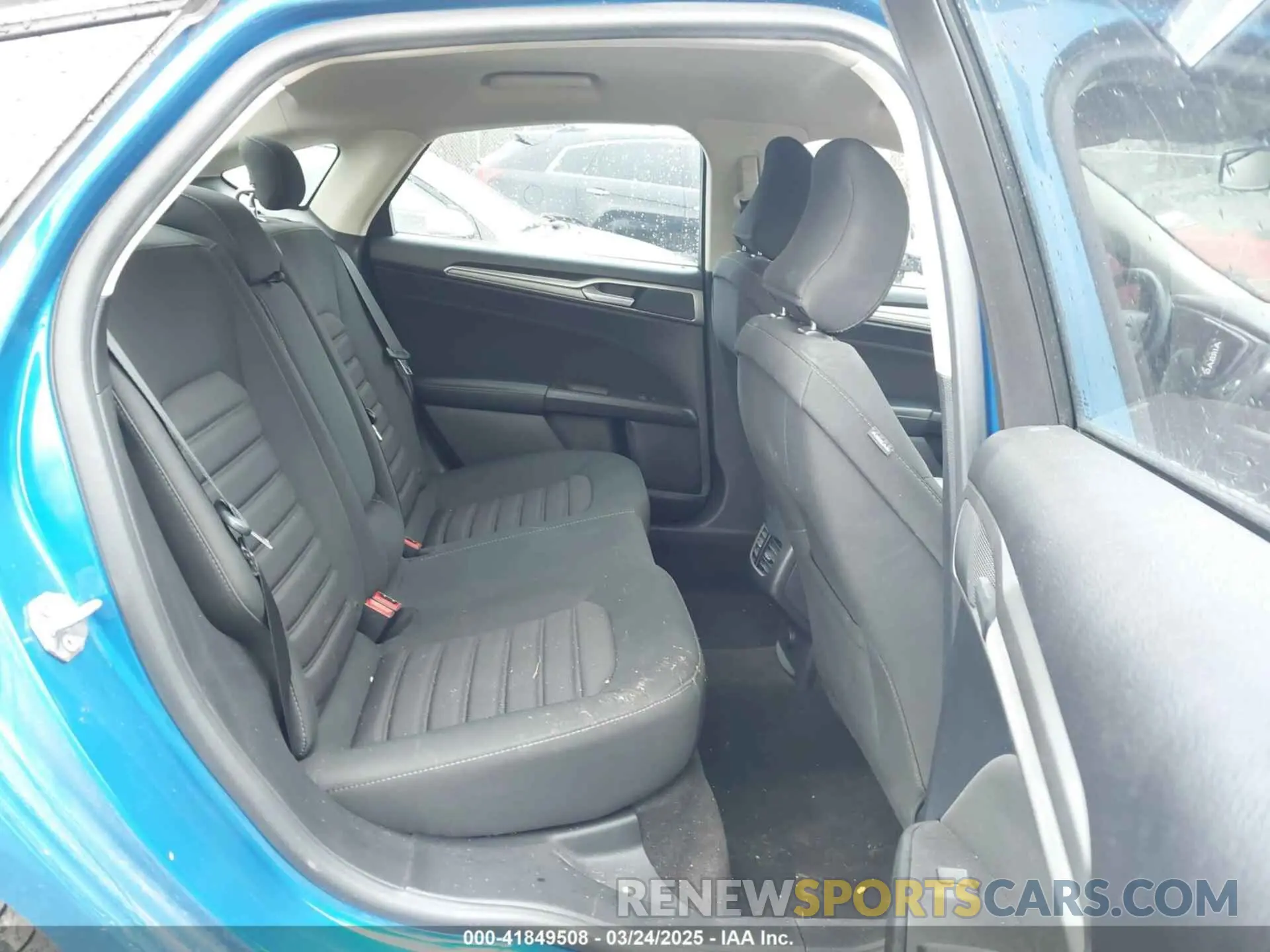 8 Photograph of a damaged car 3FA6P0HDXKR102508 FORD FUSION 2019