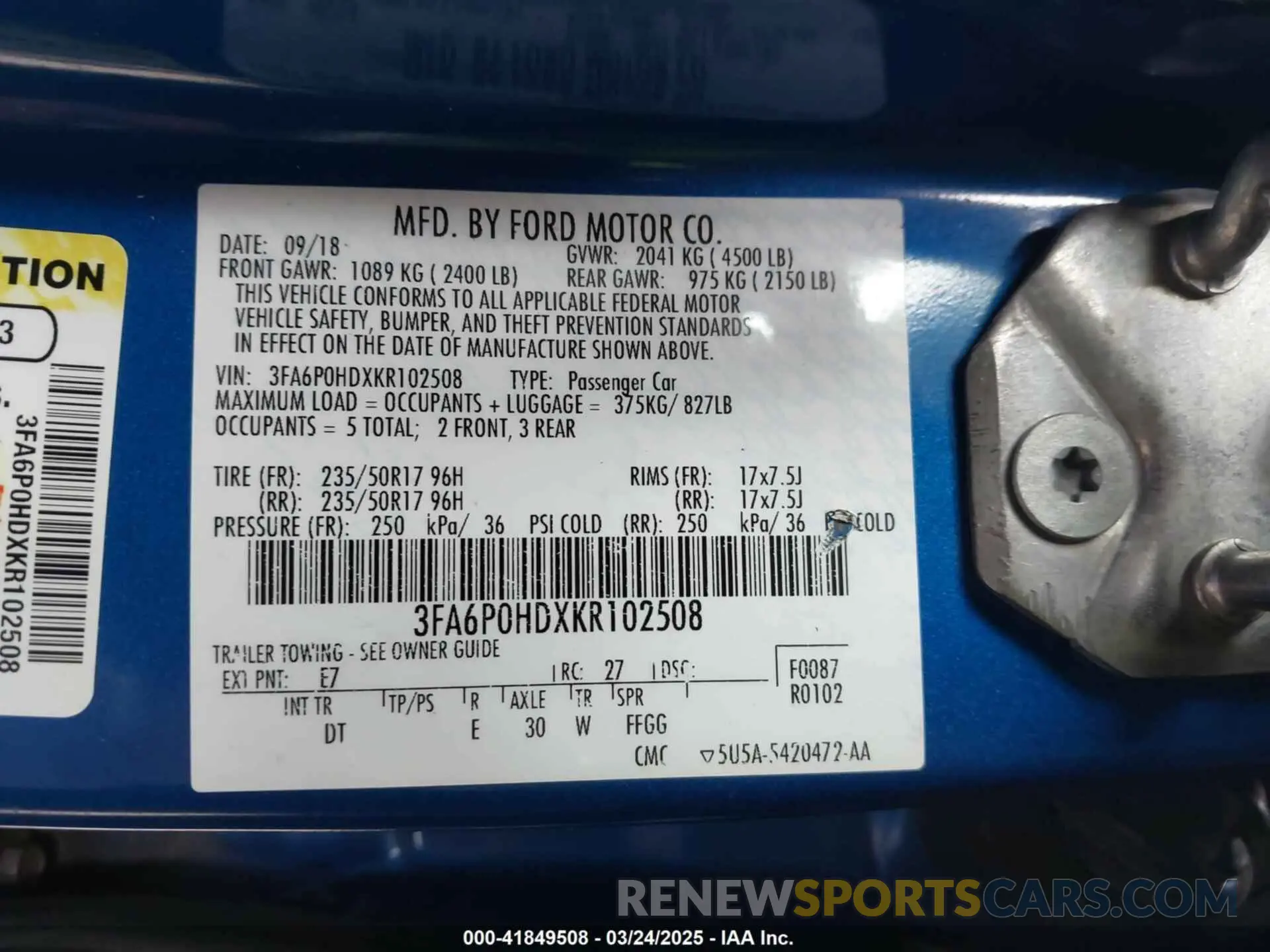 9 Photograph of a damaged car 3FA6P0HDXKR102508 FORD FUSION 2019