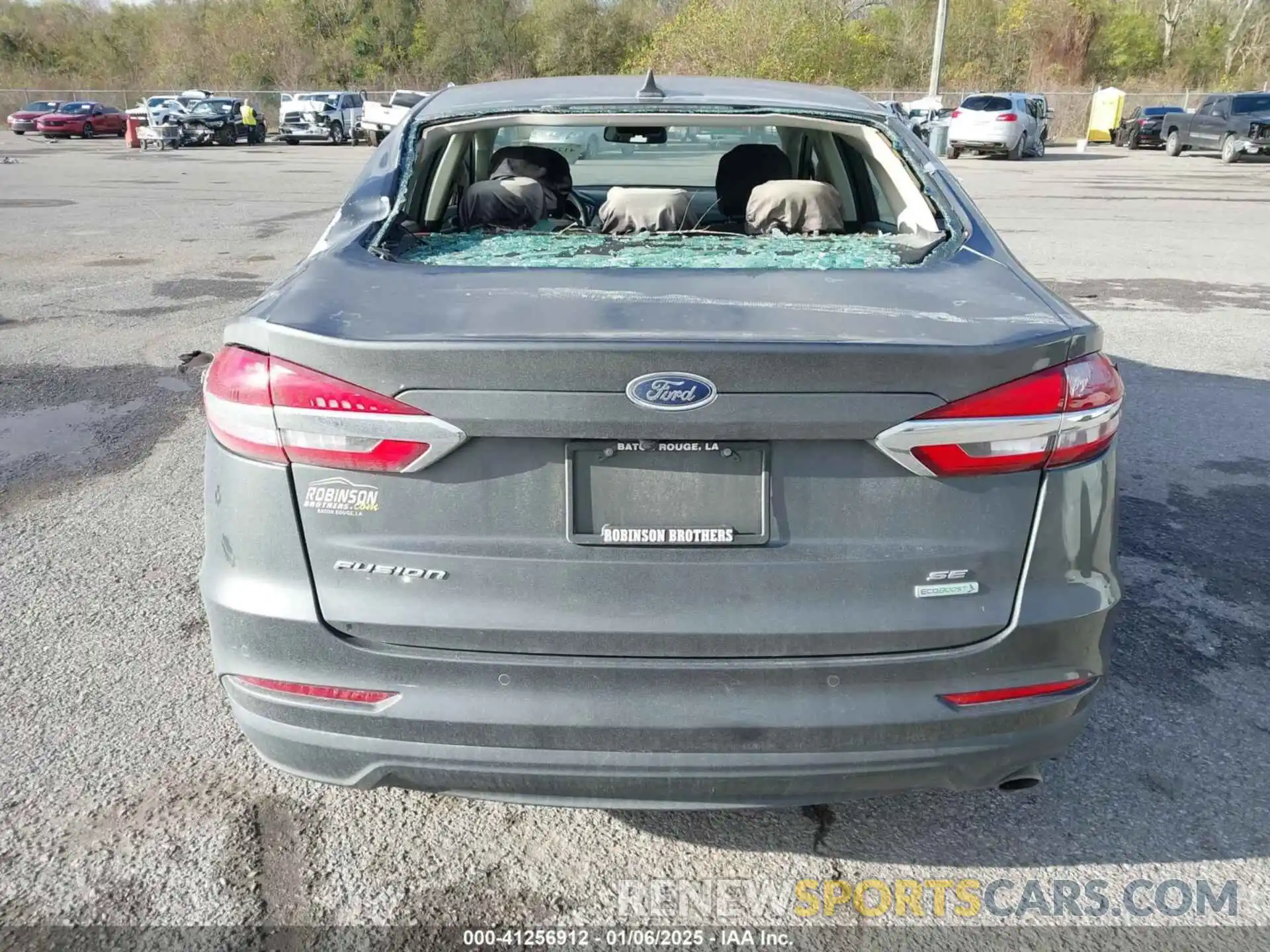 15 Photograph of a damaged car 3FA6P0HDXKR107837 FORD FUSION 2019