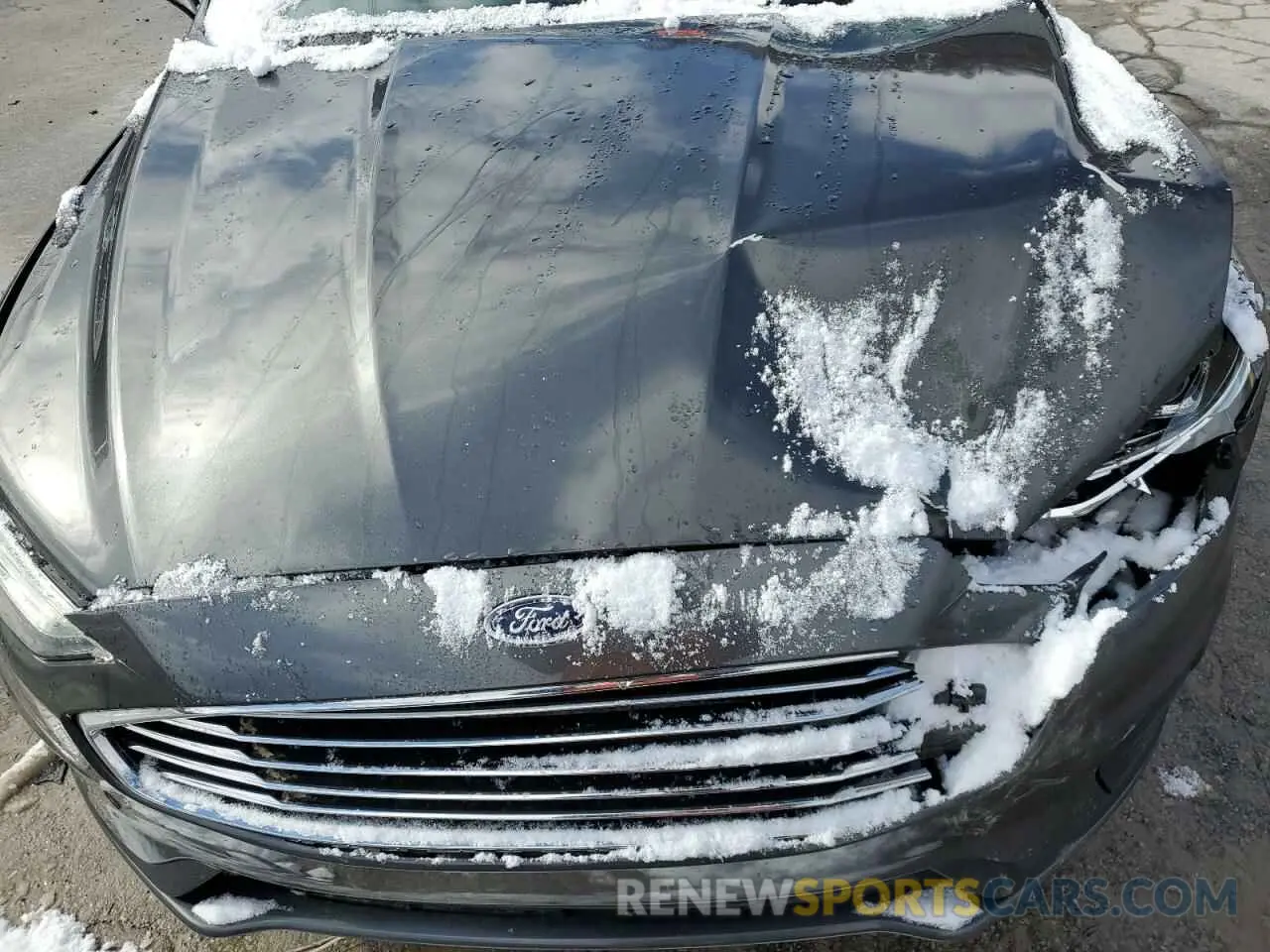 12 Photograph of a damaged car 3FA6P0HDXKR107997 FORD FUSION 2019