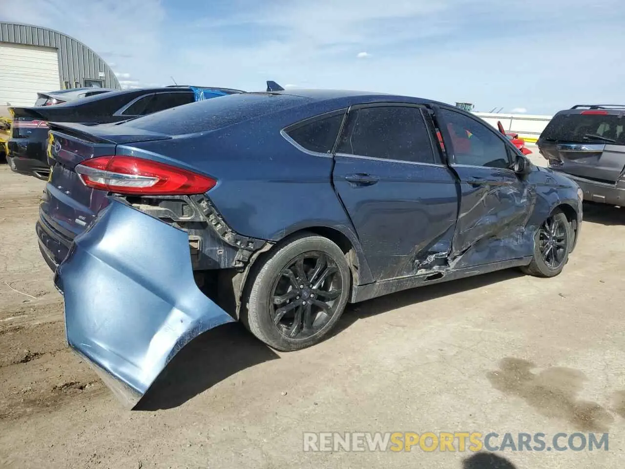 3 Photograph of a damaged car 3FA6P0HDXKR135508 FORD FUSION 2019