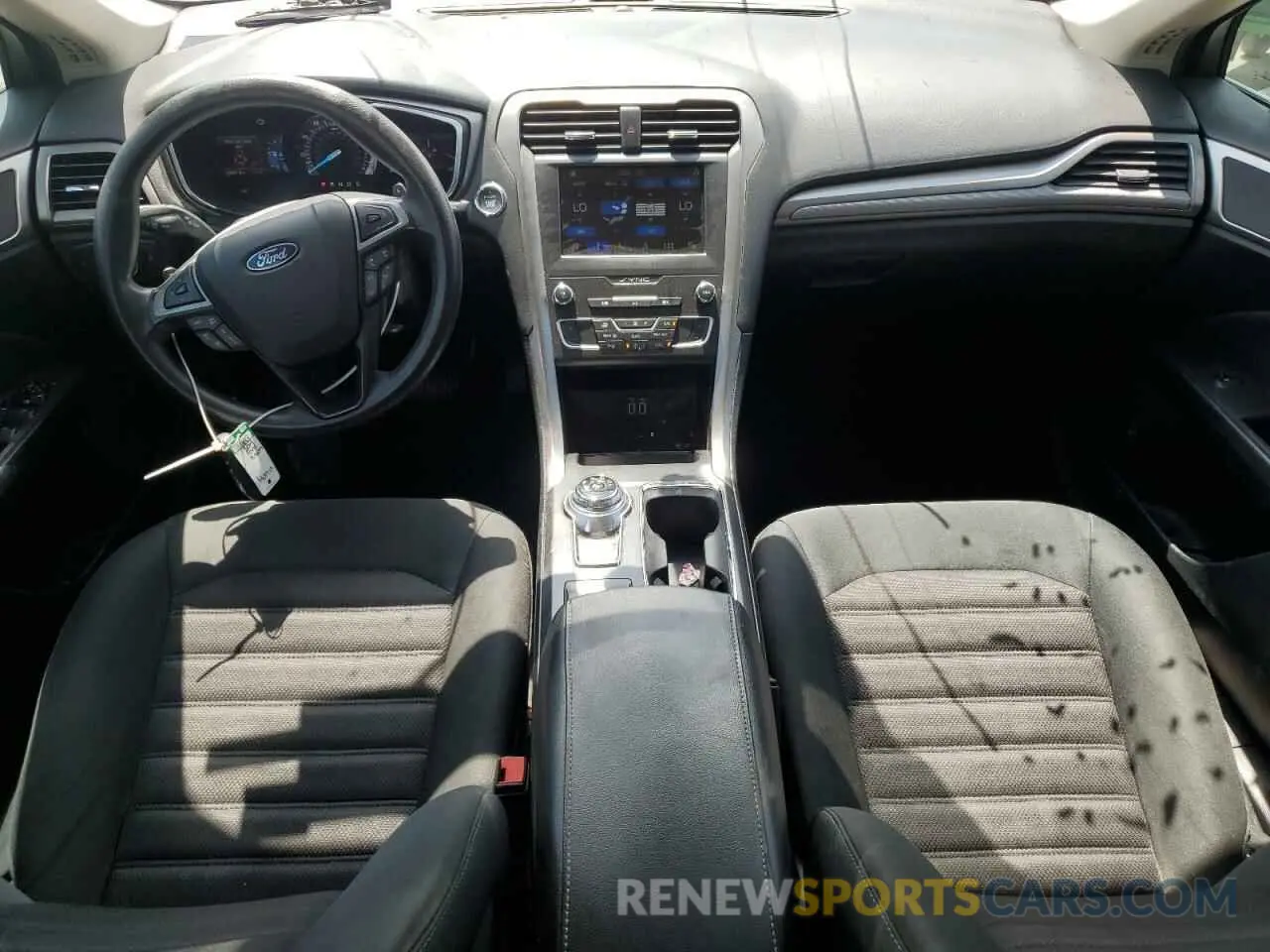8 Photograph of a damaged car 3FA6P0HDXKR148209 FORD FUSION 2019