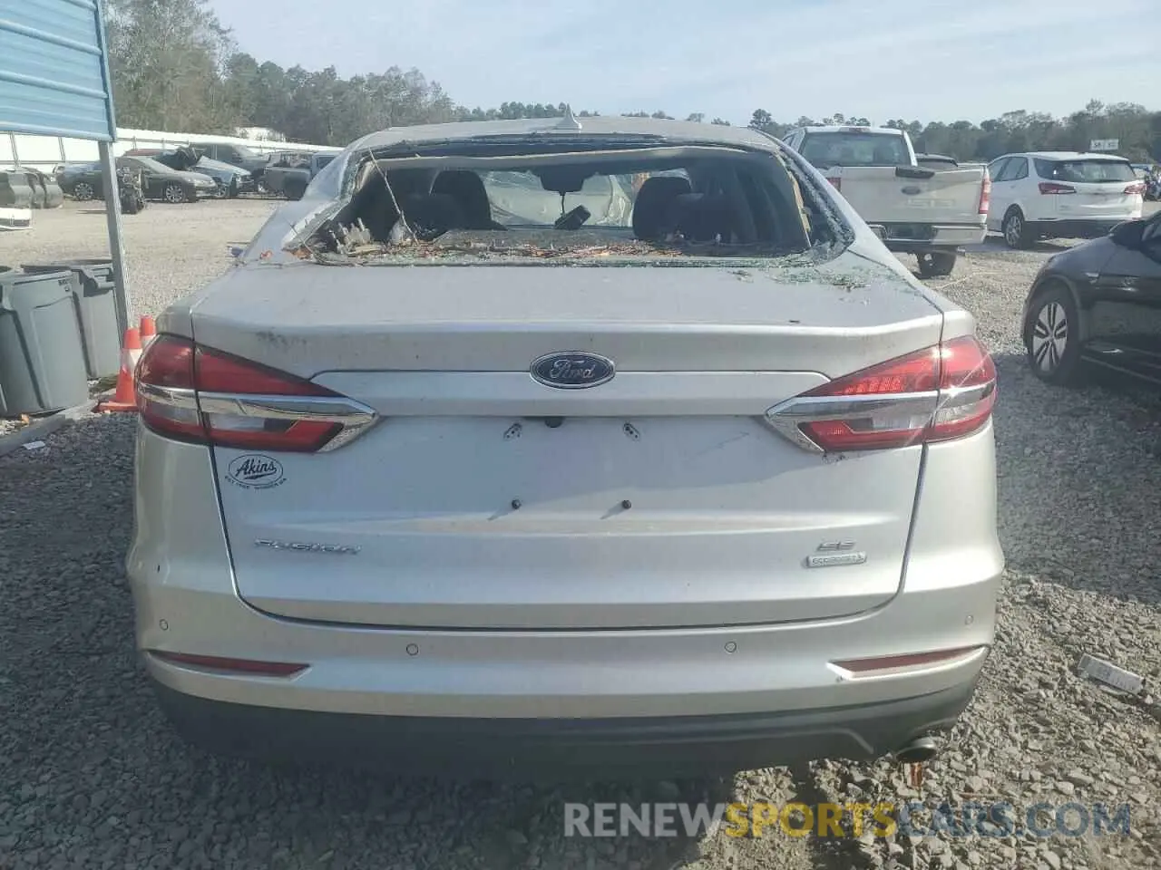 6 Photograph of a damaged car 3FA6P0HDXKR160103 FORD FUSION 2019