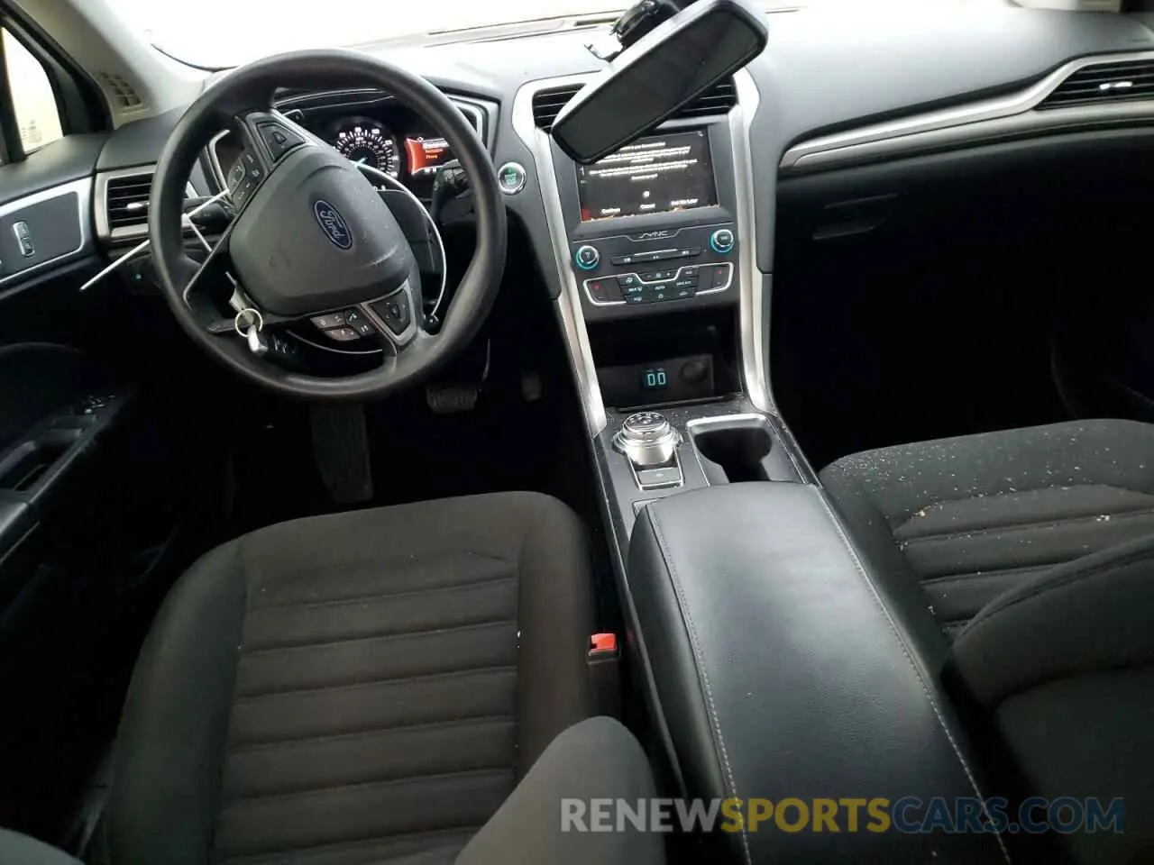 8 Photograph of a damaged car 3FA6P0HDXKR160103 FORD FUSION 2019
