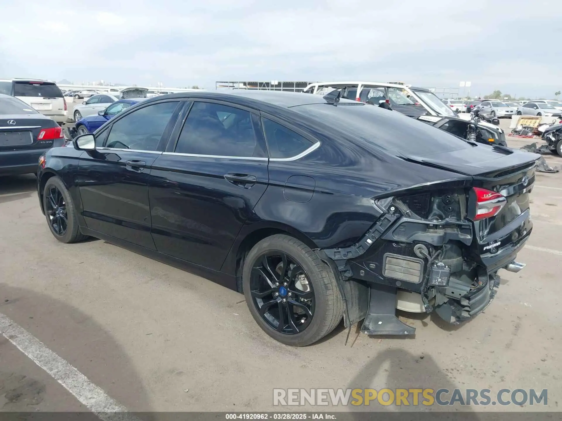 3 Photograph of a damaged car 3FA6P0HDXKR184031 FORD FUSION 2019