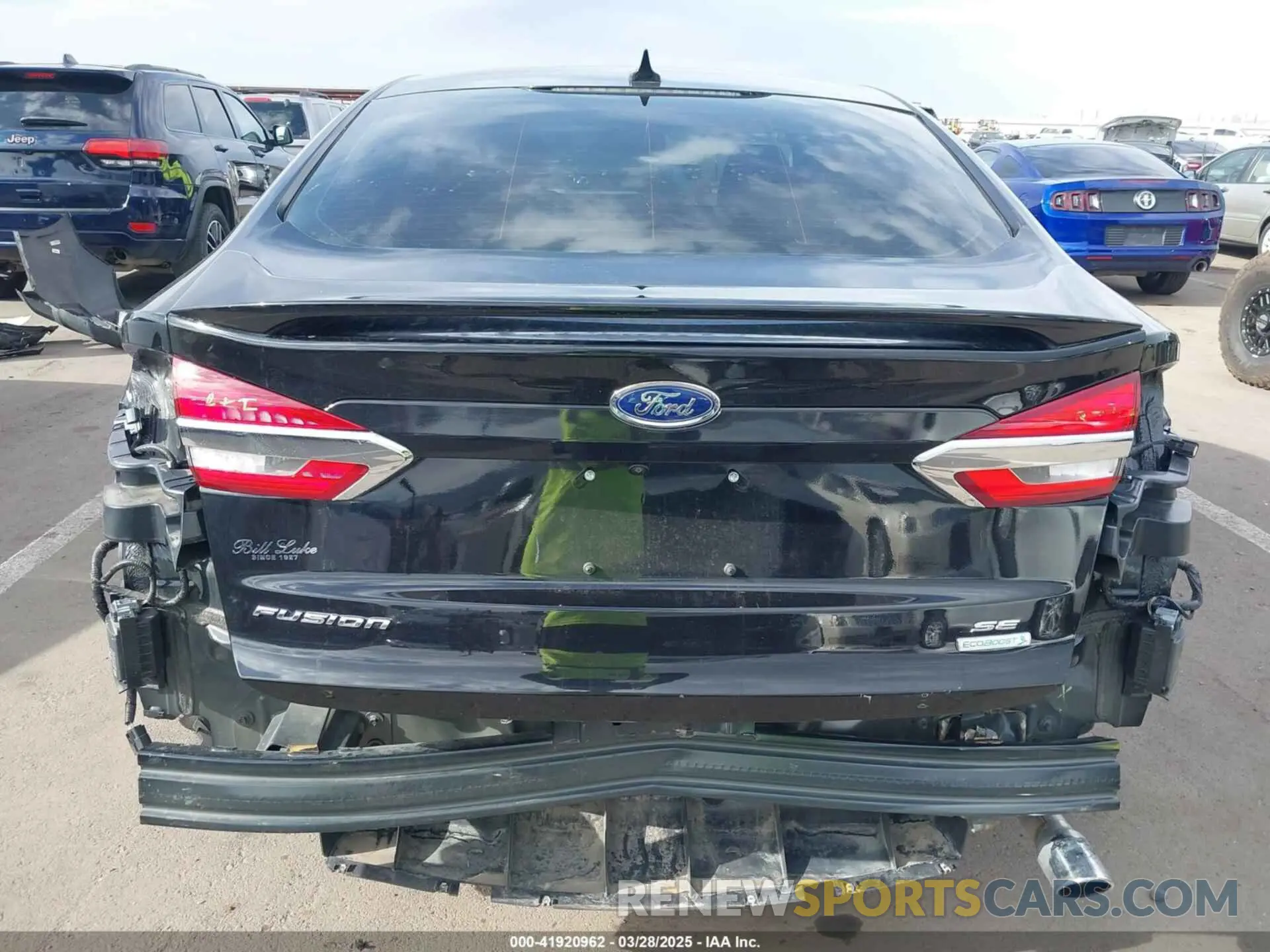 6 Photograph of a damaged car 3FA6P0HDXKR184031 FORD FUSION 2019