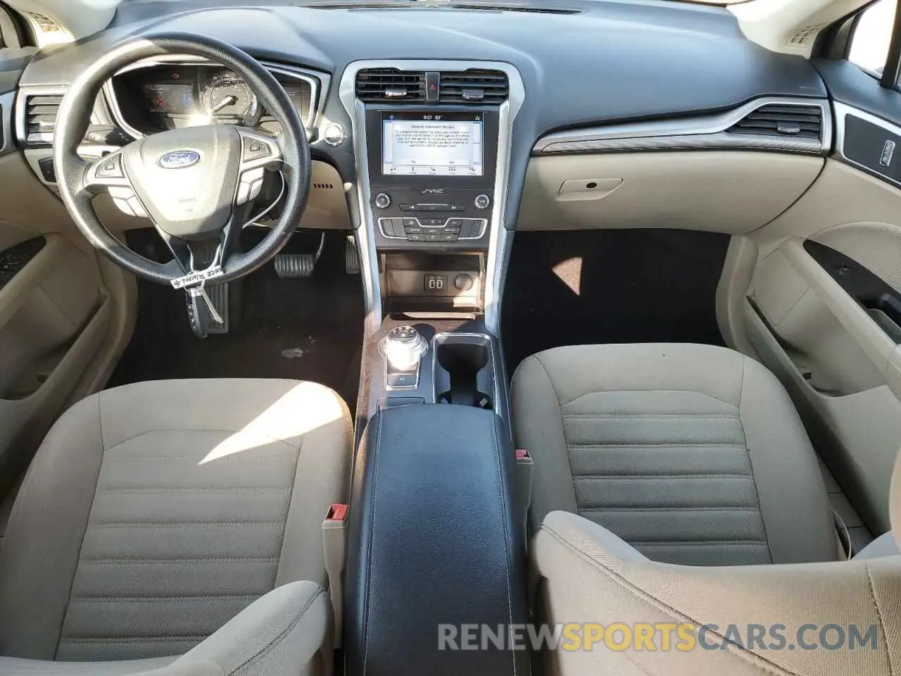 8 Photograph of a damaged car 3FA6P0HDXKR190069 FORD FUSION 2019