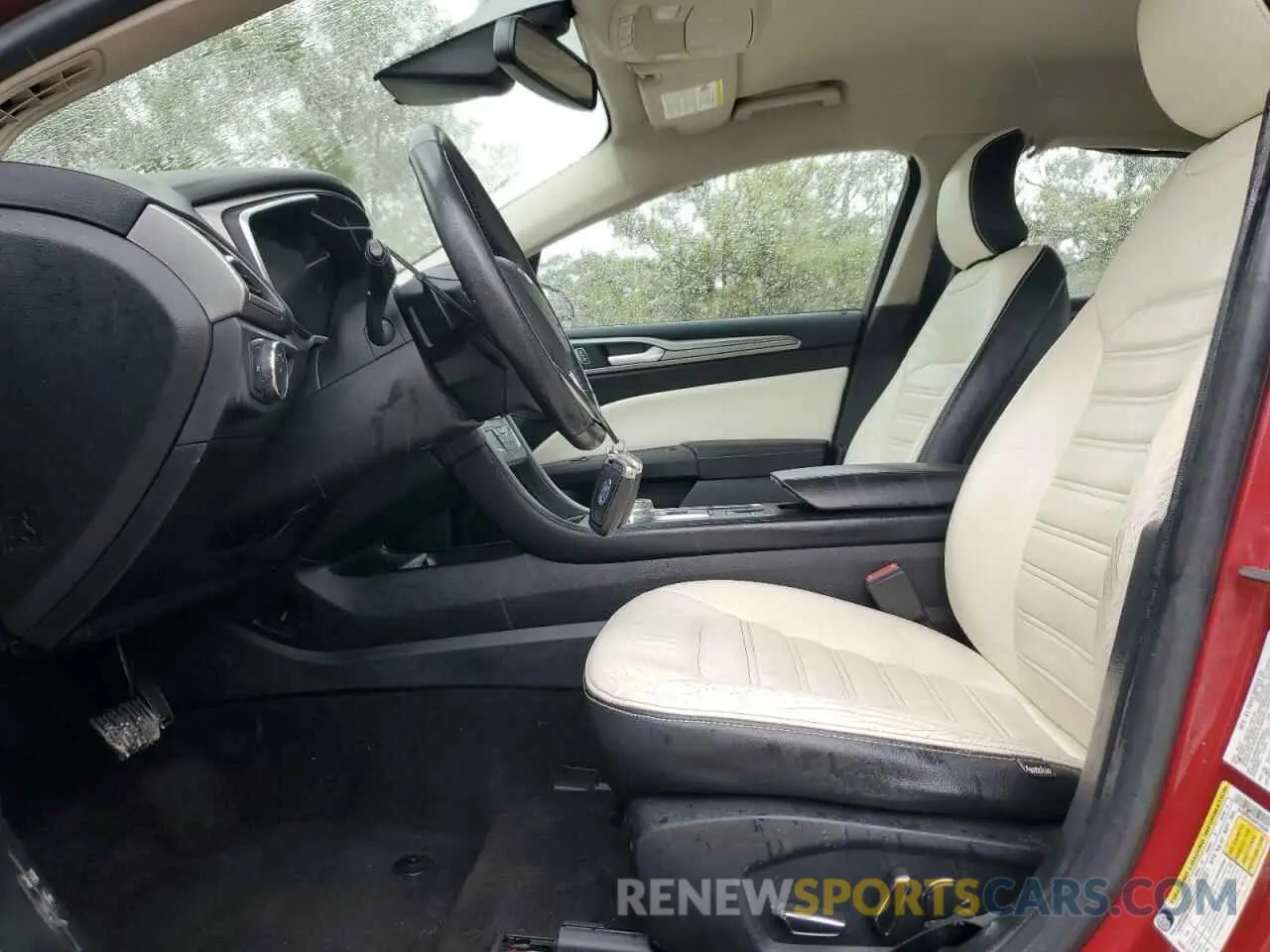 7 Photograph of a damaged car 3FA6P0HDXKR198401 FORD FUSION 2019