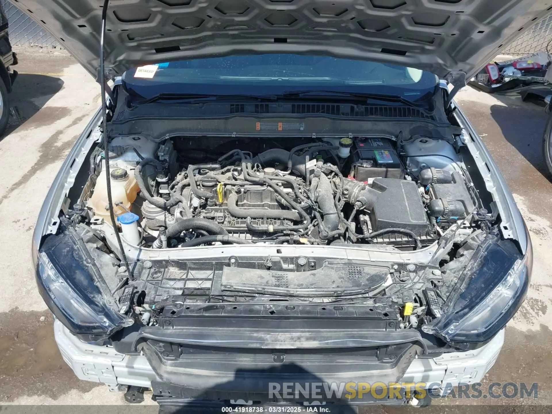 10 Photograph of a damaged car 3FA6P0HDXKR275252 FORD FUSION 2019