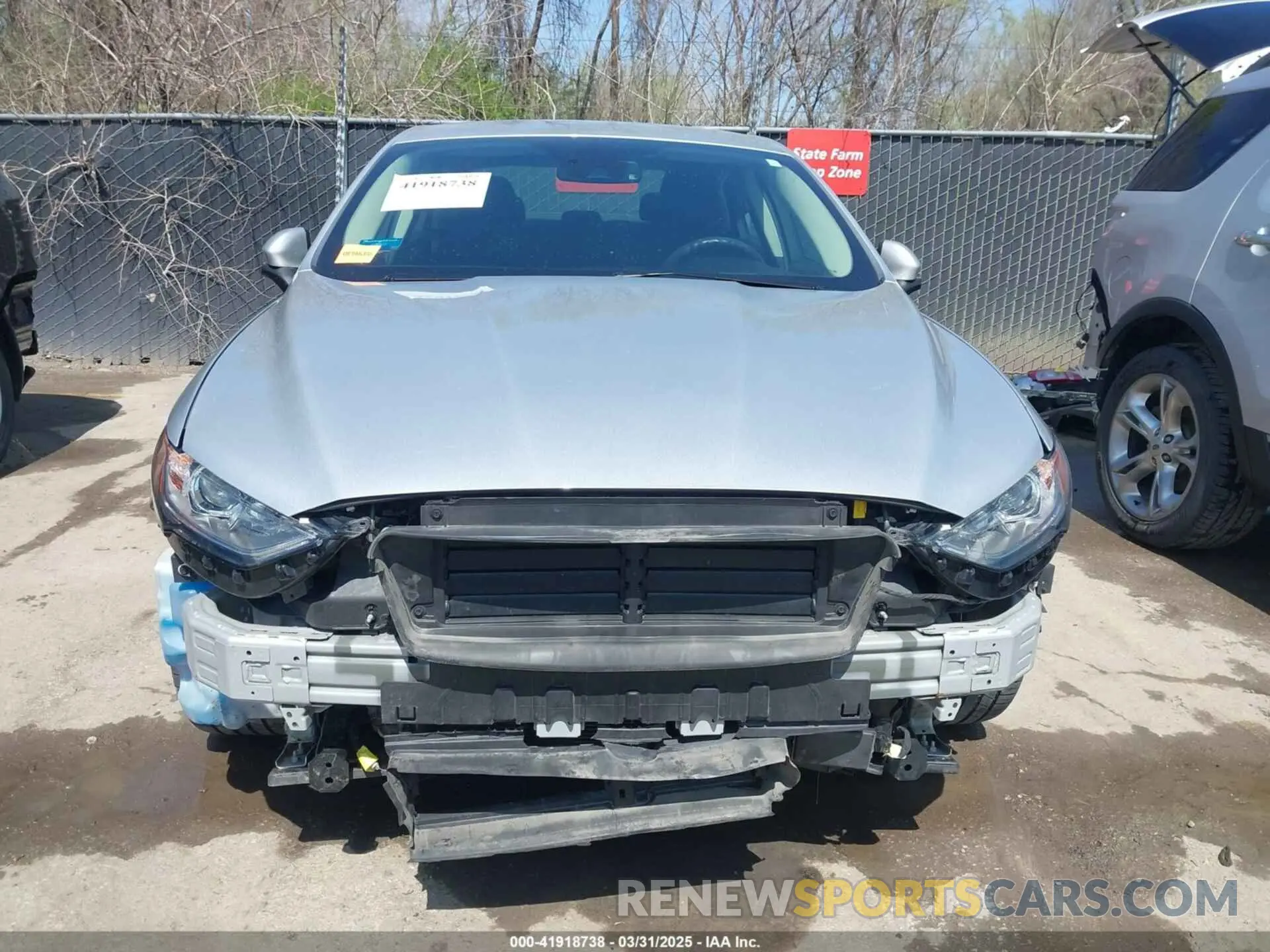 12 Photograph of a damaged car 3FA6P0HDXKR275252 FORD FUSION 2019