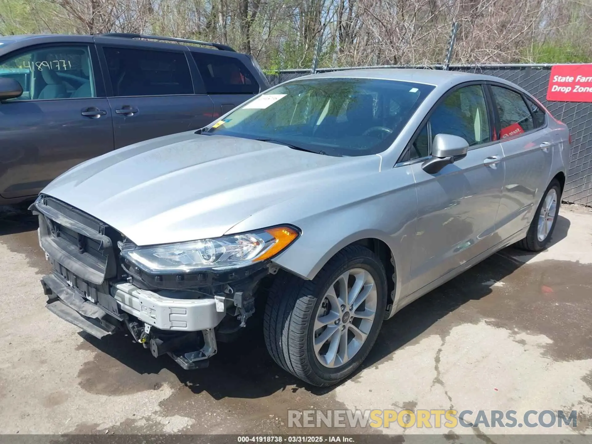 2 Photograph of a damaged car 3FA6P0HDXKR275252 FORD FUSION 2019