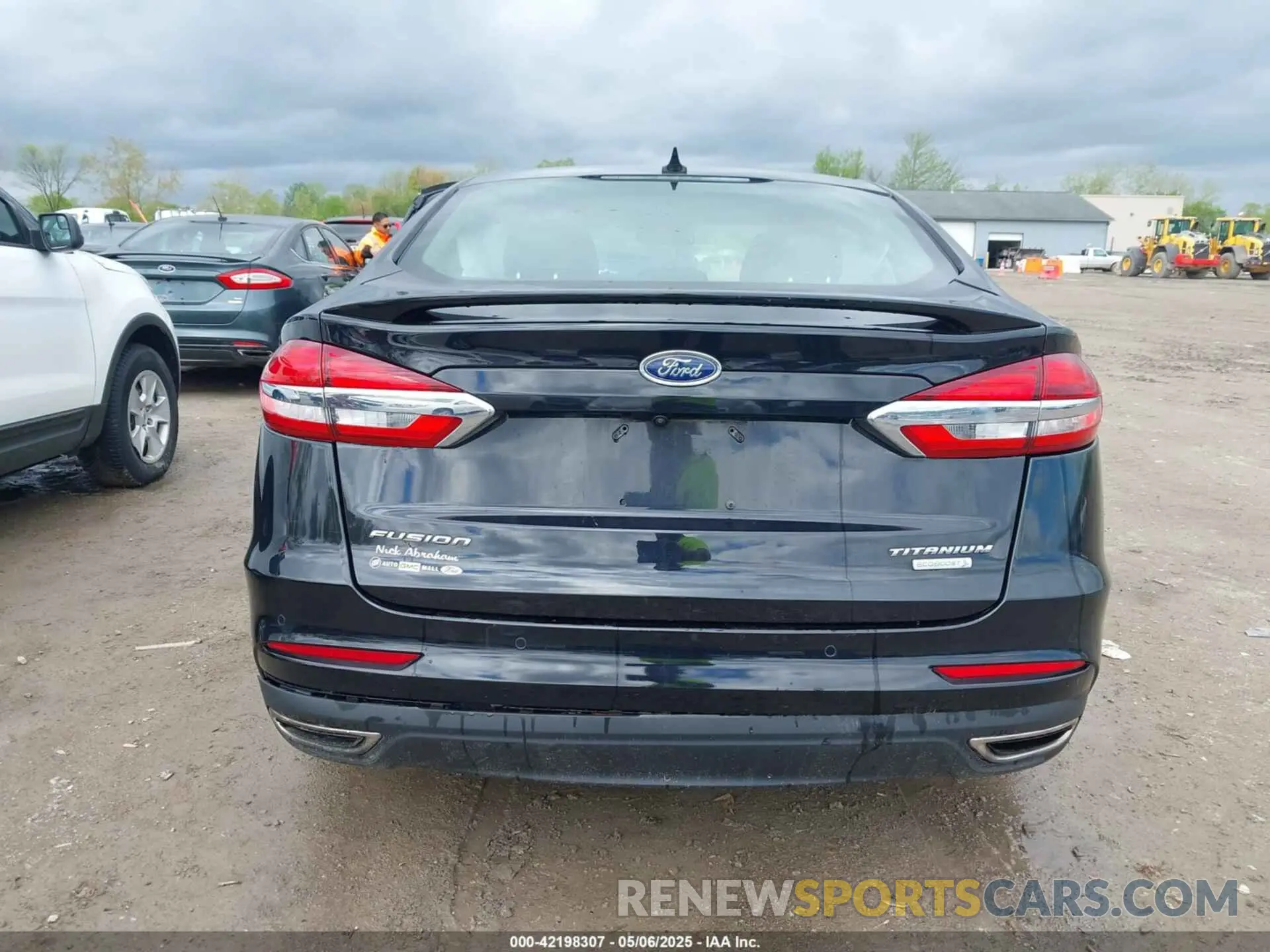 16 Photograph of a damaged car 3FA6P0K92KR248521 FORD FUSION 2019