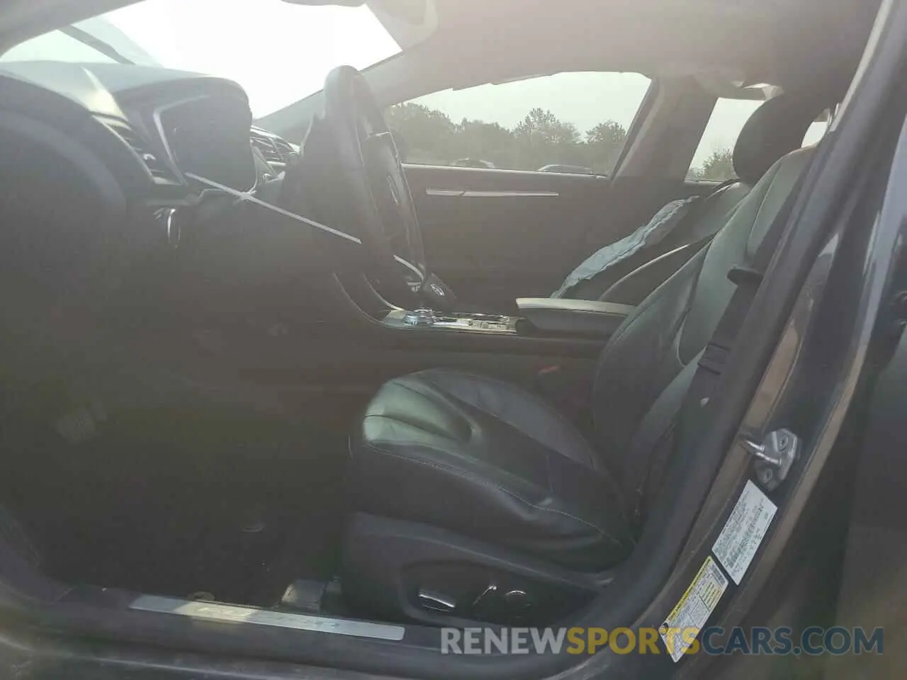 7 Photograph of a damaged car 3FA6P0K94KR254417 FORD FUSION 2019