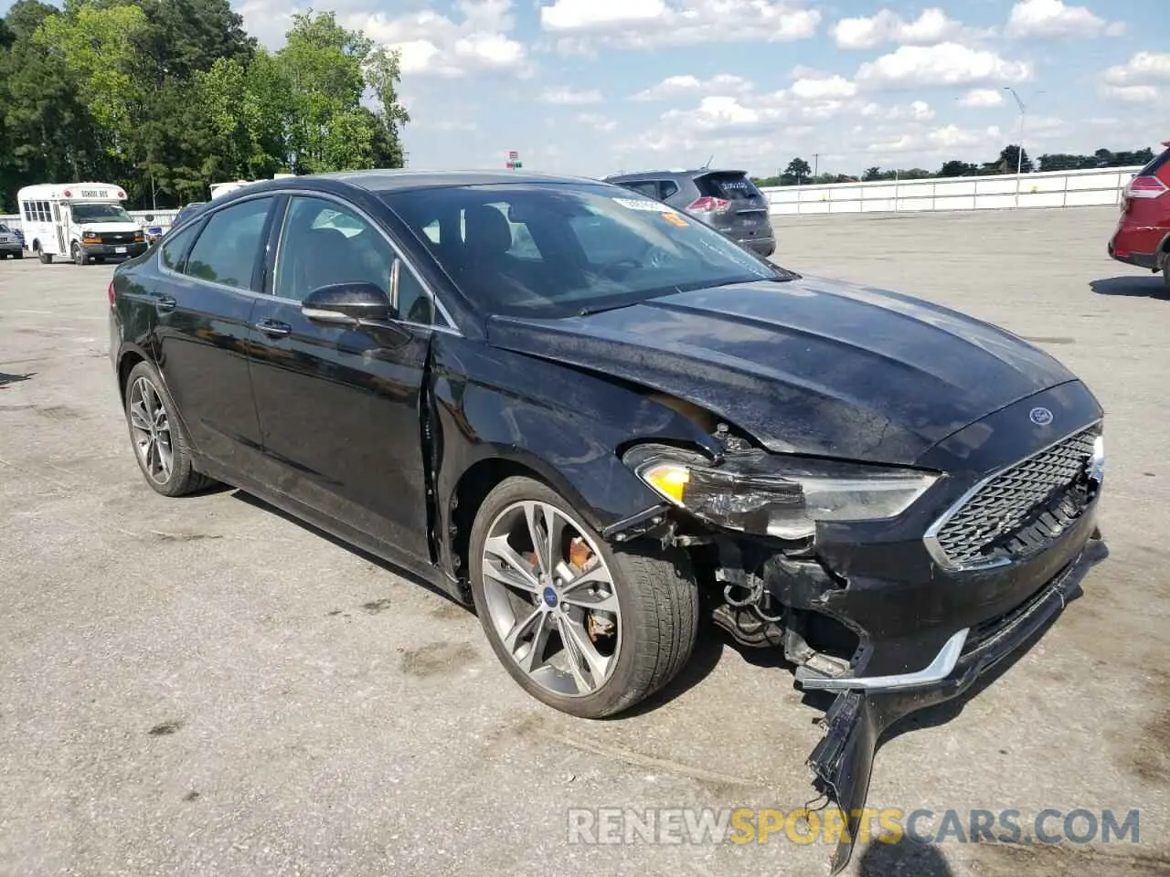 4 Photograph of a damaged car 3FA6P0K96KR270554 FORD FUSION 2019