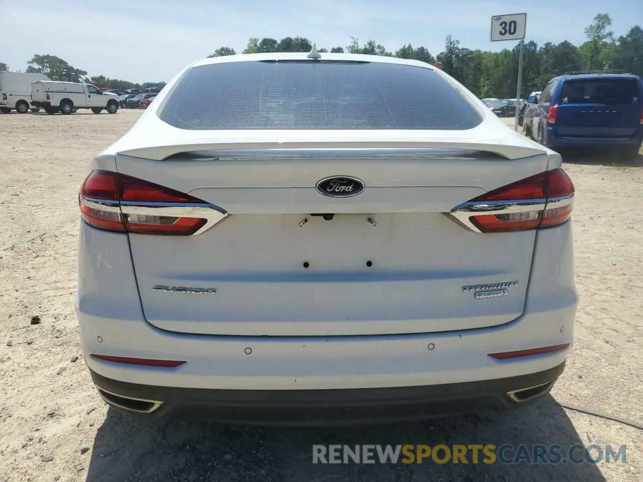 6 Photograph of a damaged car 3FA6P0K98KR233733 FORD FUSION 2019