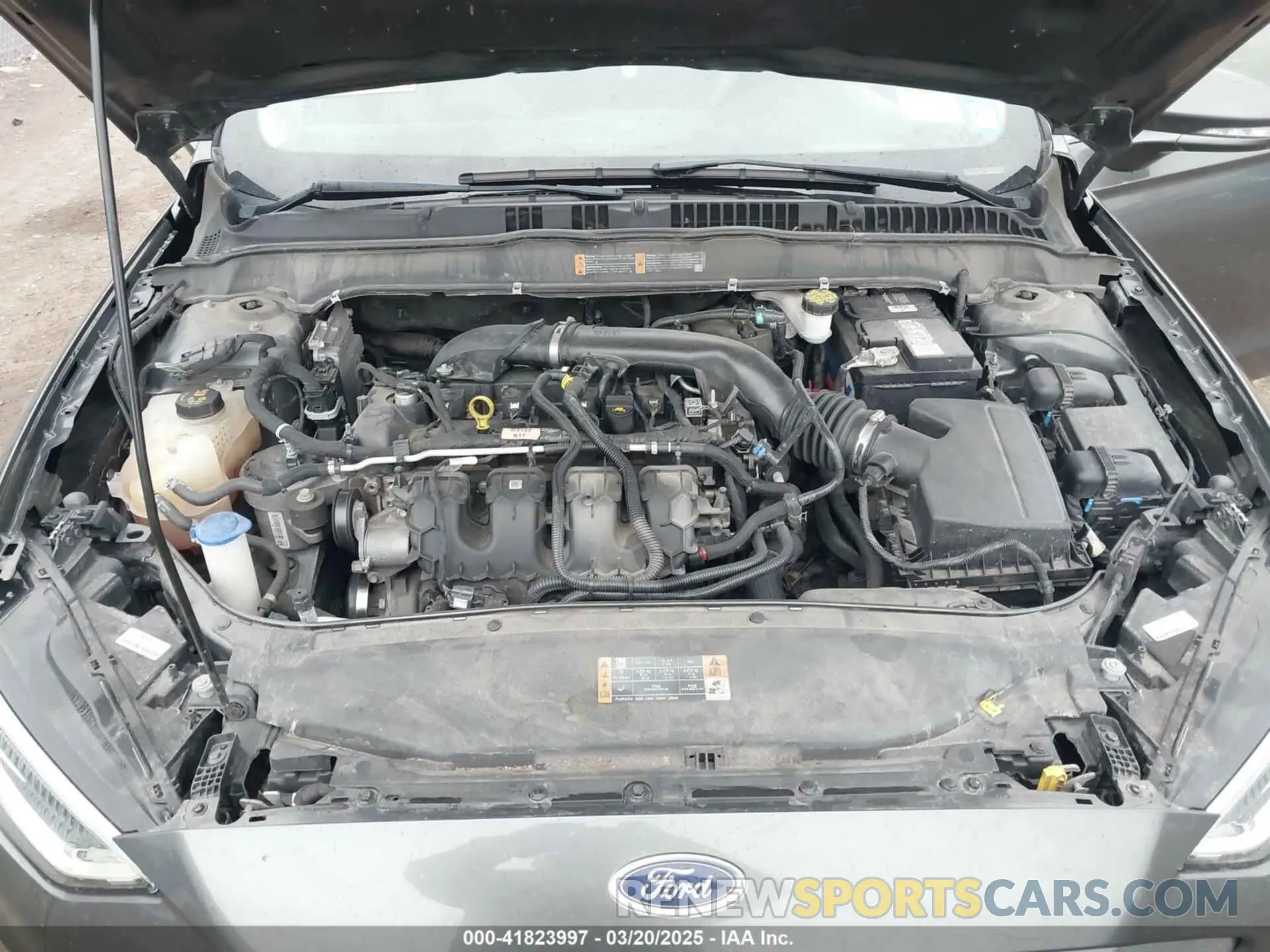10 Photograph of a damaged car 3FA6P0K9XKR259556 FORD FUSION 2019