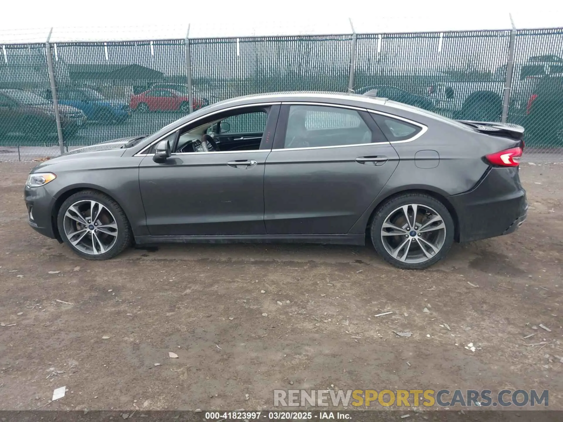 14 Photograph of a damaged car 3FA6P0K9XKR259556 FORD FUSION 2019