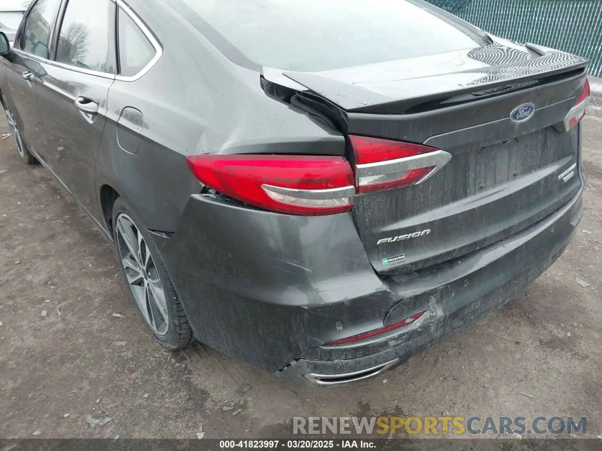 6 Photograph of a damaged car 3FA6P0K9XKR259556 FORD FUSION 2019