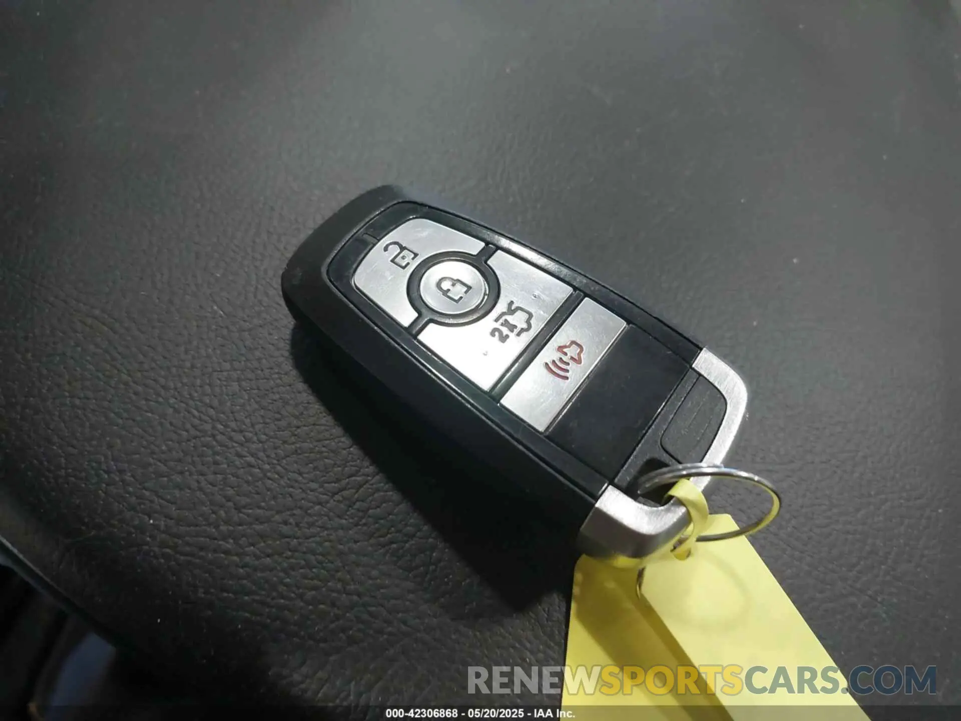 11 Photograph of a damaged car 3FA6P0LU0KR146217 FORD FUSION 2019
