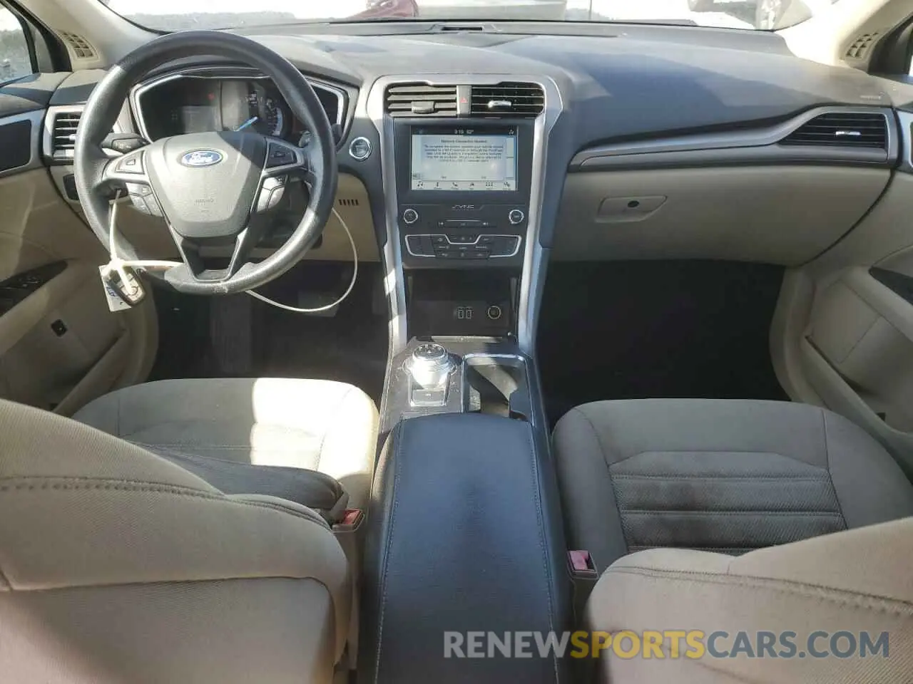 8 Photograph of a damaged car 3FA6P0LU0KR188144 FORD FUSION 2019