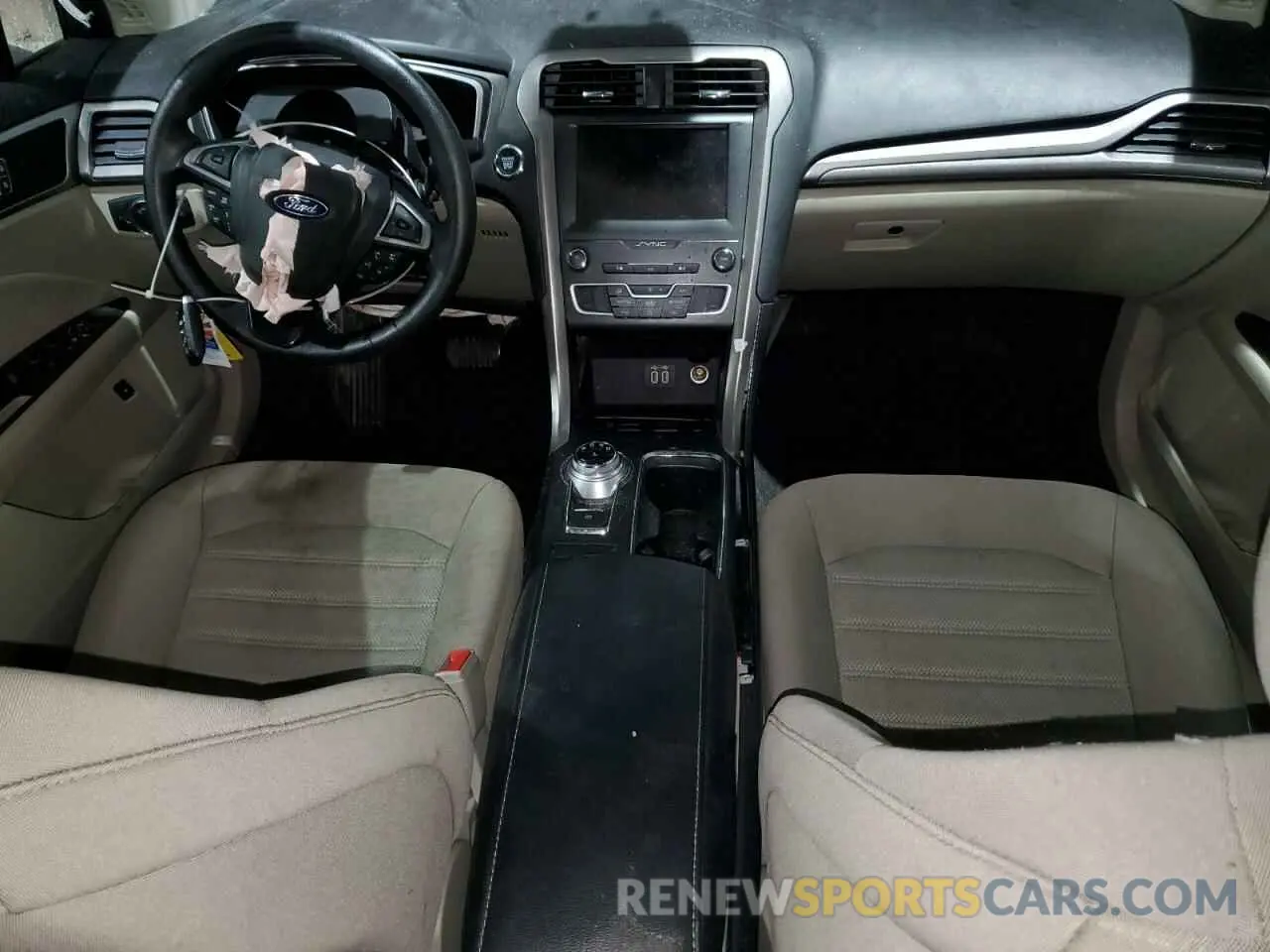 8 Photograph of a damaged car 3FA6P0LU0KR266776 FORD FUSION 2019