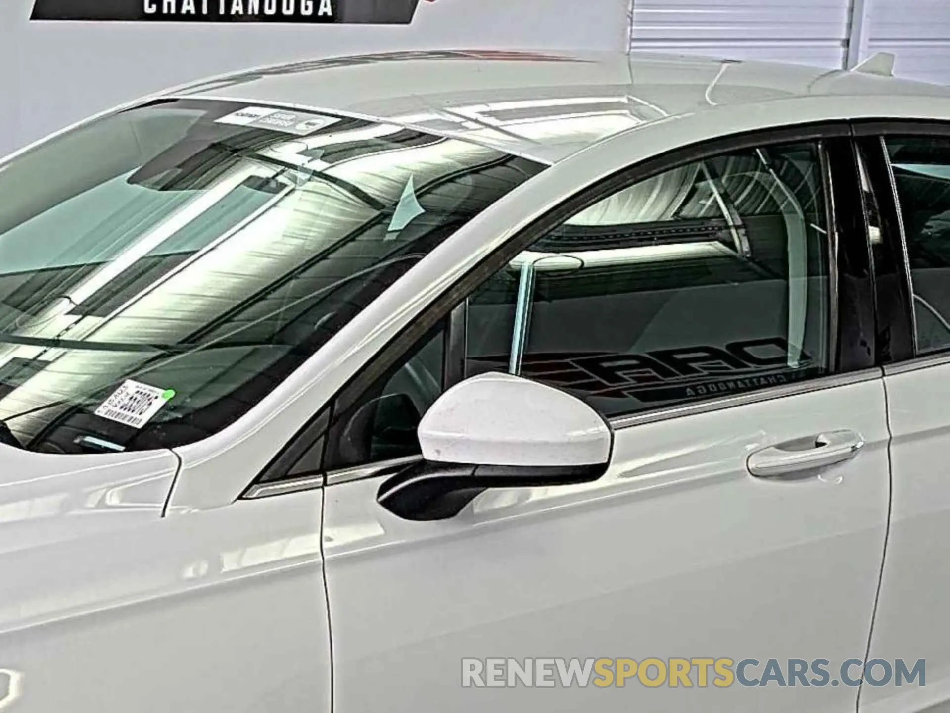 16 Photograph of a damaged car 3FA6P0LU0KR285585 FORD FUSION 2019