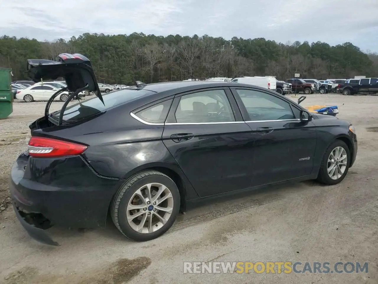 3 Photograph of a damaged car 3FA6P0LU1KR120659 FORD FUSION 2019