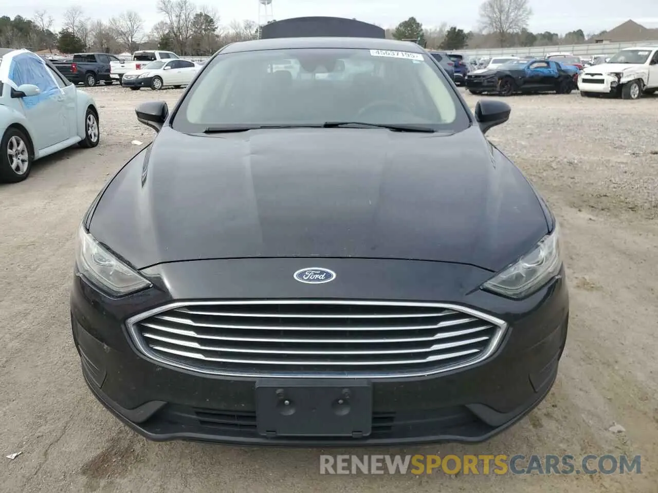 5 Photograph of a damaged car 3FA6P0LU1KR120659 FORD FUSION 2019