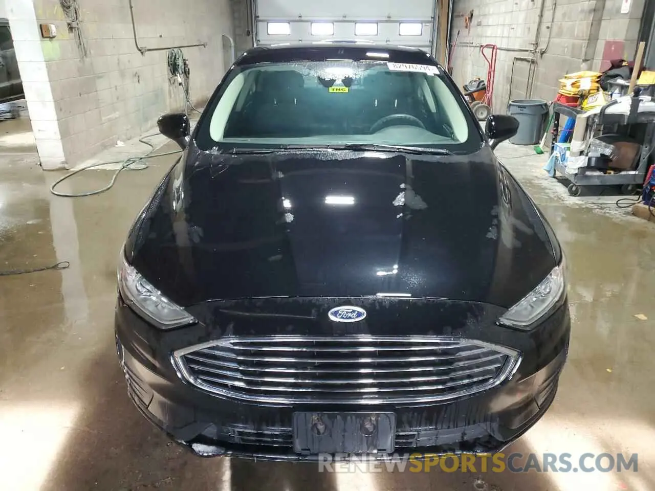 5 Photograph of a damaged car 3FA6P0LU1KR131936 FORD FUSION 2019